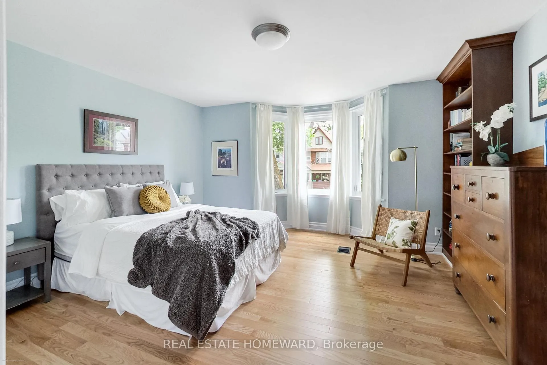 Photo 20 of 138 Lee Avenue, Toronto, The Beaches — HOMEH
