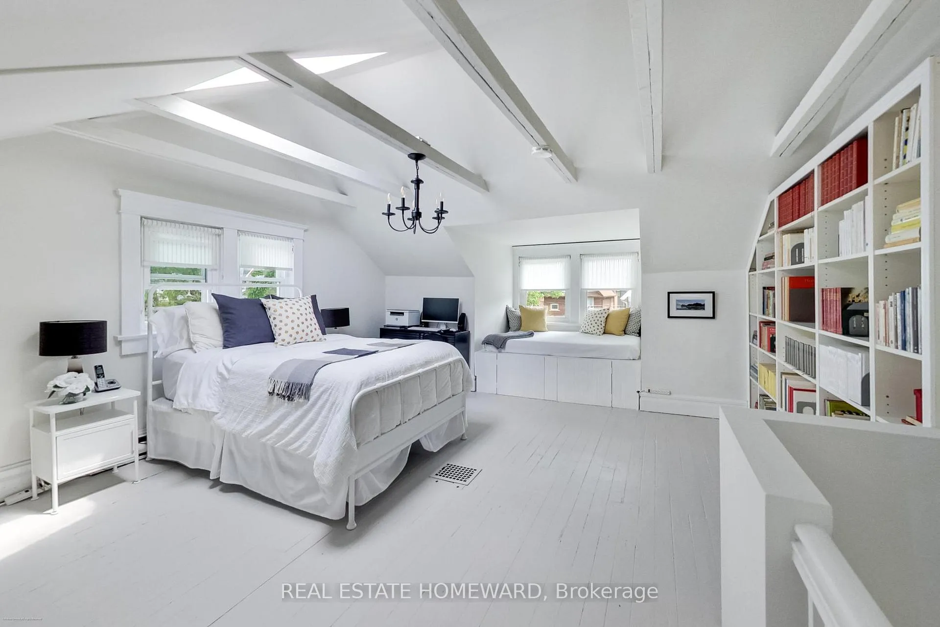 Photo 24 of 138 Lee Avenue, Toronto, The Beaches — HOMEH