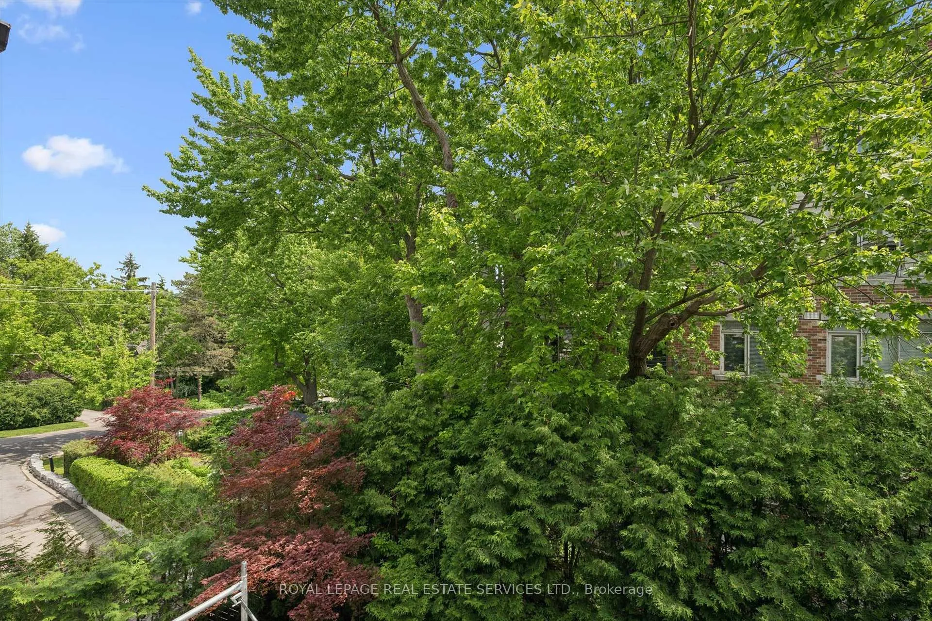 Photo 19 of Unit 305, 71 Old Mill Road, Etobicoke, Kingsway South — HOMEH