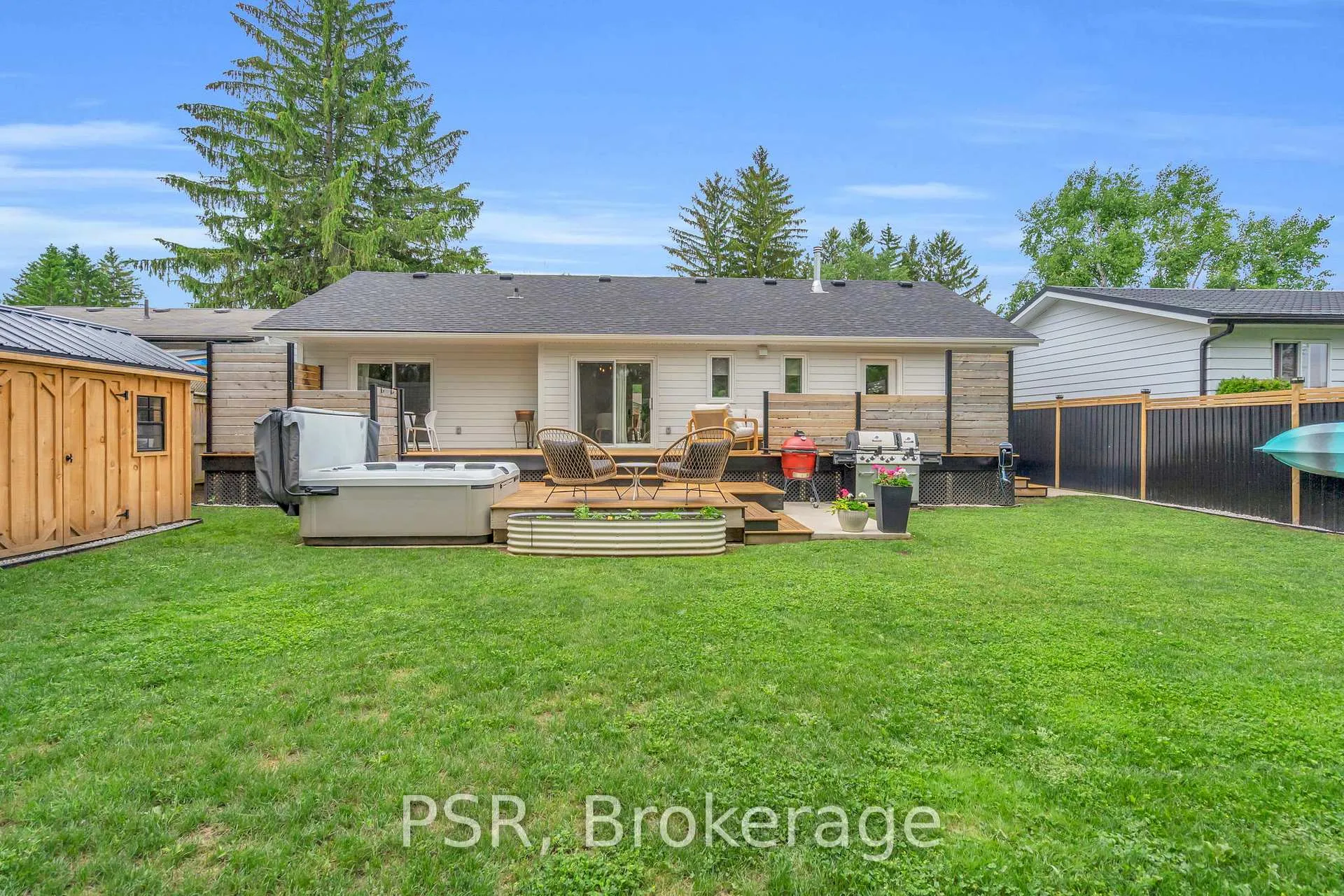 Photo 22 of 21 Blake Street, Meaford — HOMEH