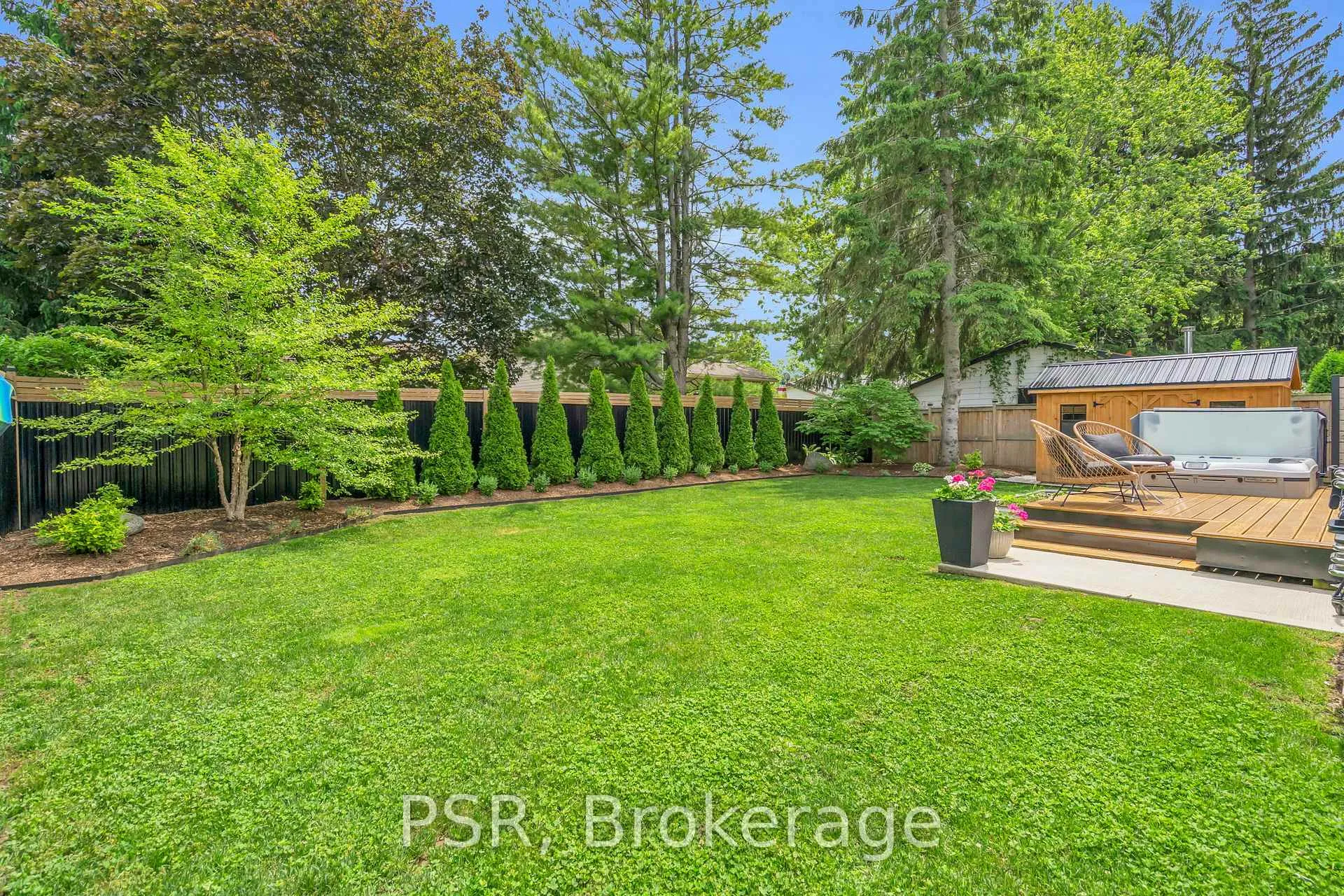 Photo 24 of 21 Blake Street, Meaford — HOMEH