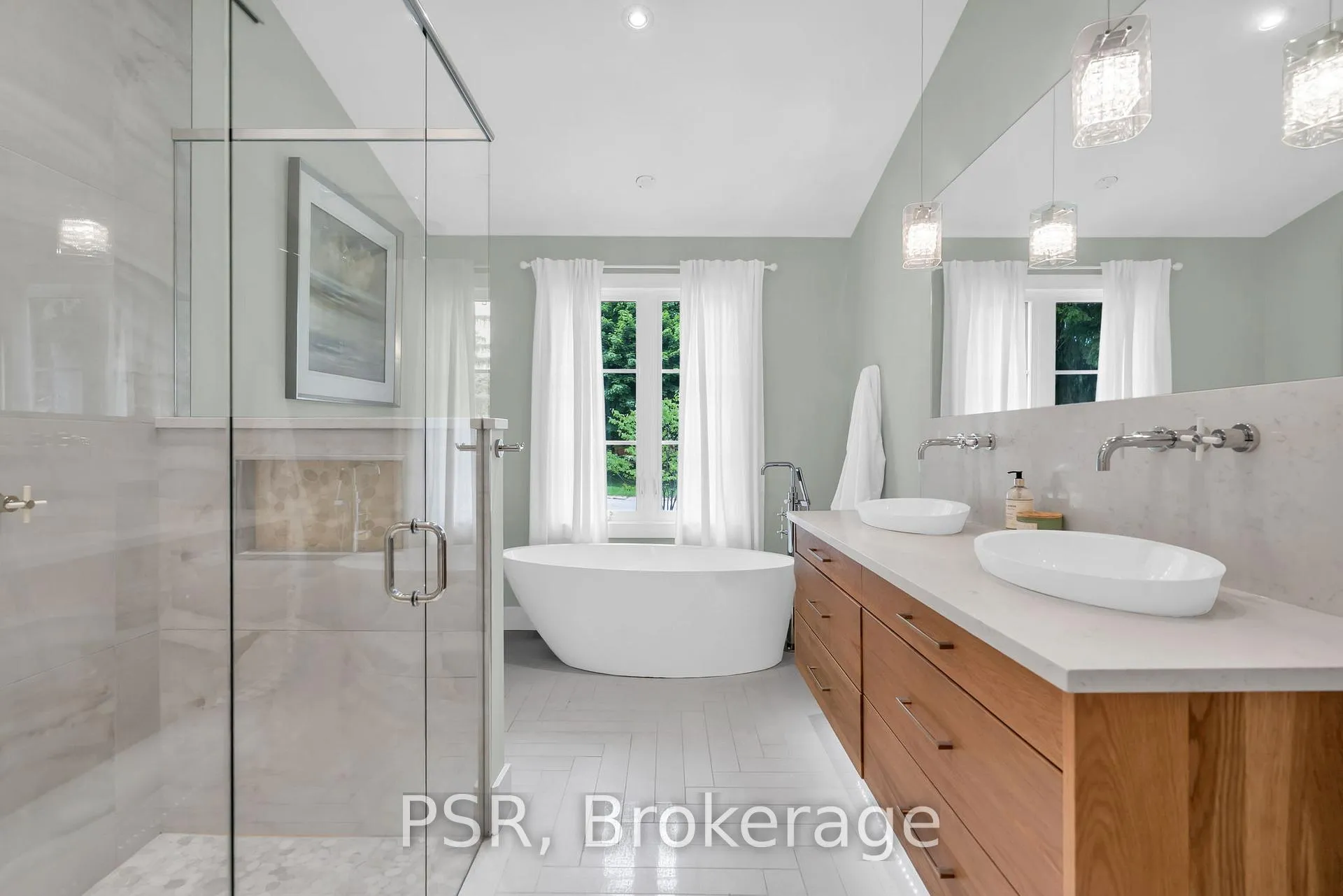 Photo 30 of 21 Blake Street, Meaford — HOMEH