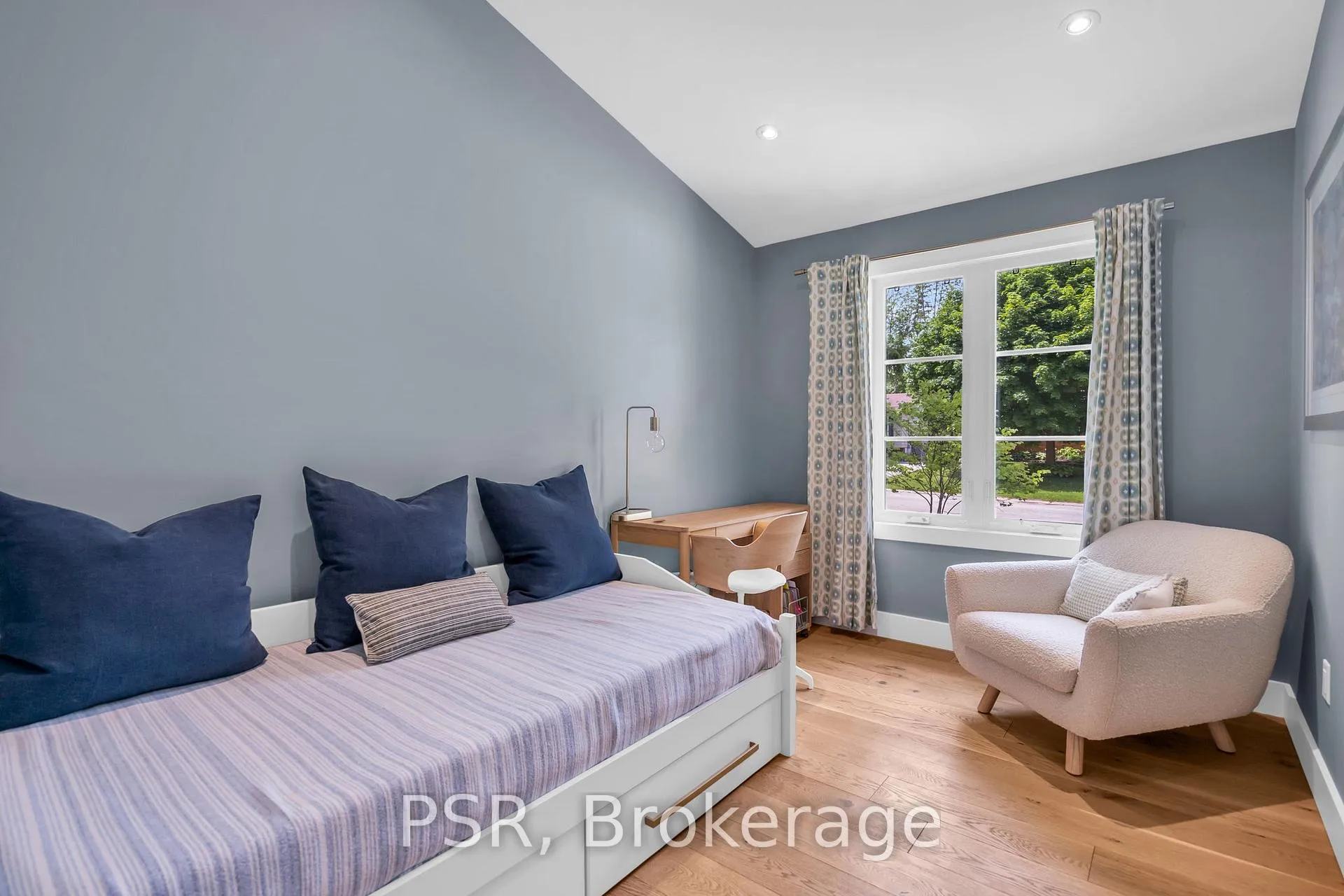 Photo 32 of 21 Blake Street, Meaford — HOMEH