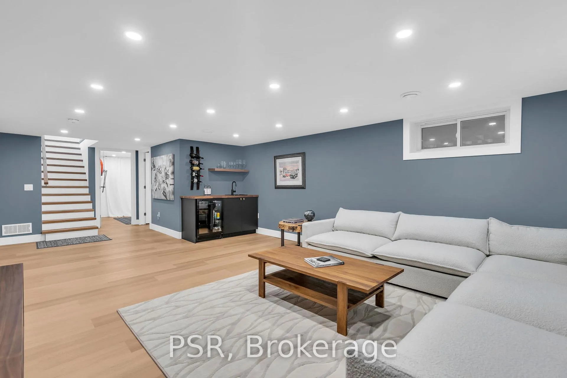 Photo 38 of 21 Blake Street, Meaford — HOMEH