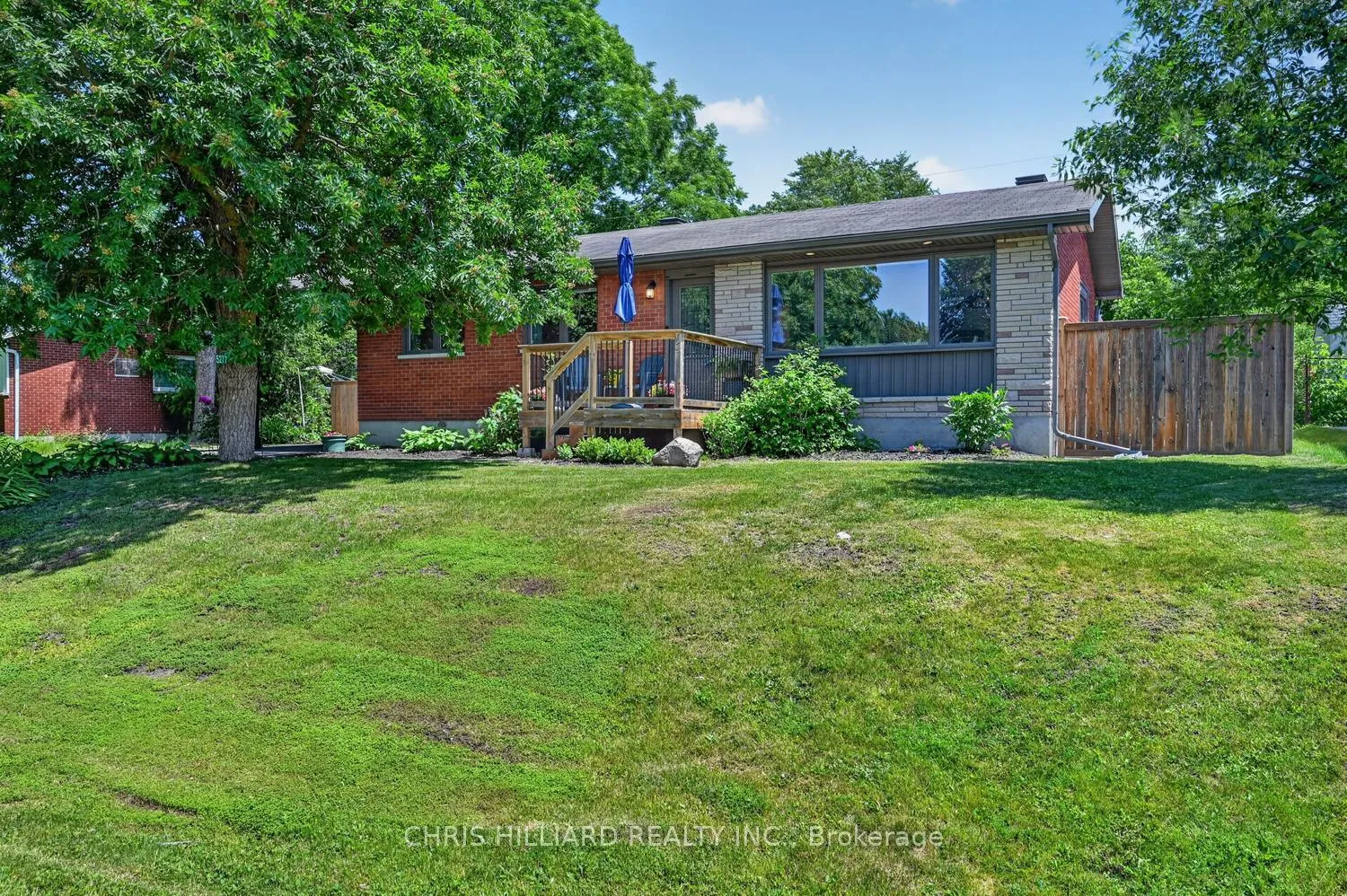 Photo 2 of 5277 Hillcrest Drive, Ottawa, Manotick Long Island & Nicholls Island — HOMEH