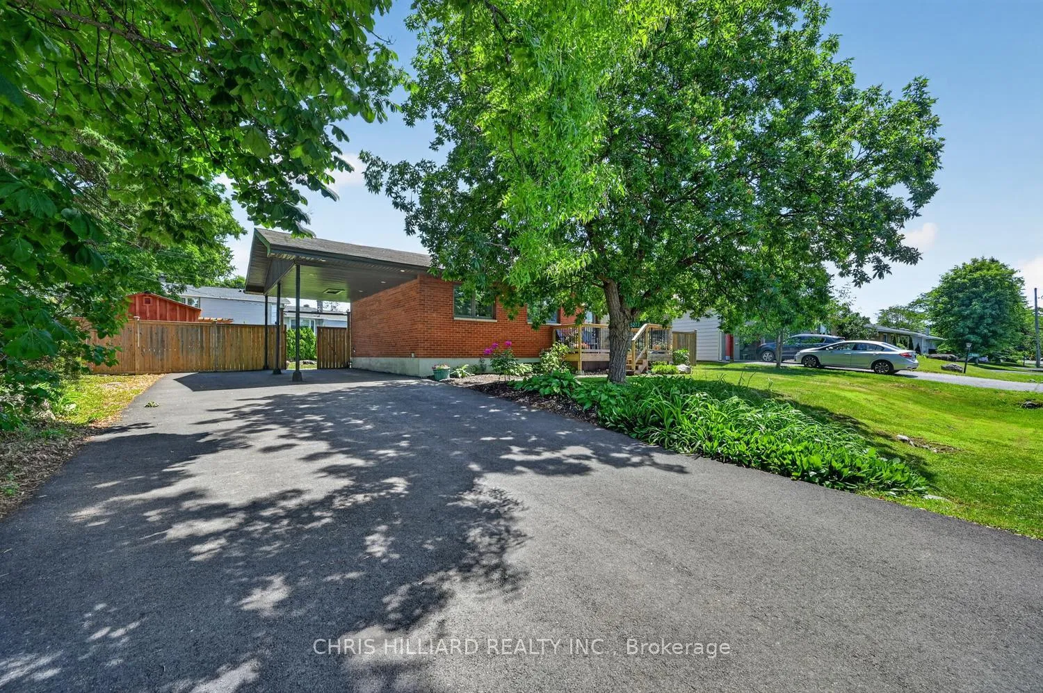 Photo 4 of 5277 Hillcrest Drive, Ottawa, Manotick Long Island & Nicholls Island — HOMEH