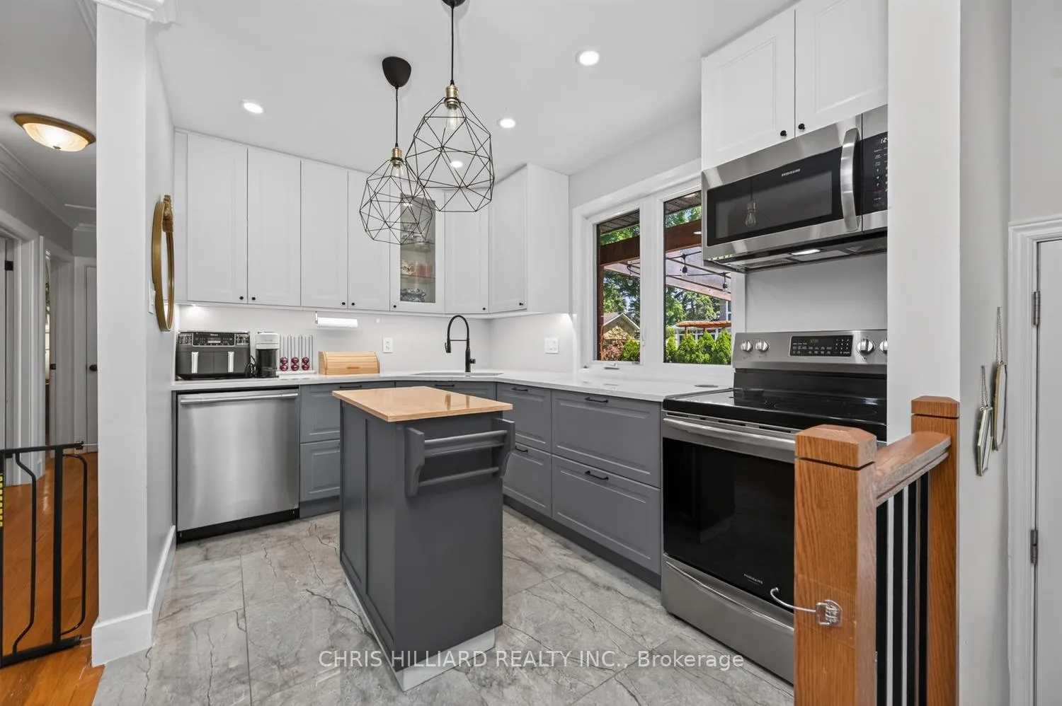 Photo 13 of 5277 Hillcrest Drive, Ottawa, Manotick Long Island & Nicholls Island — HOMEH