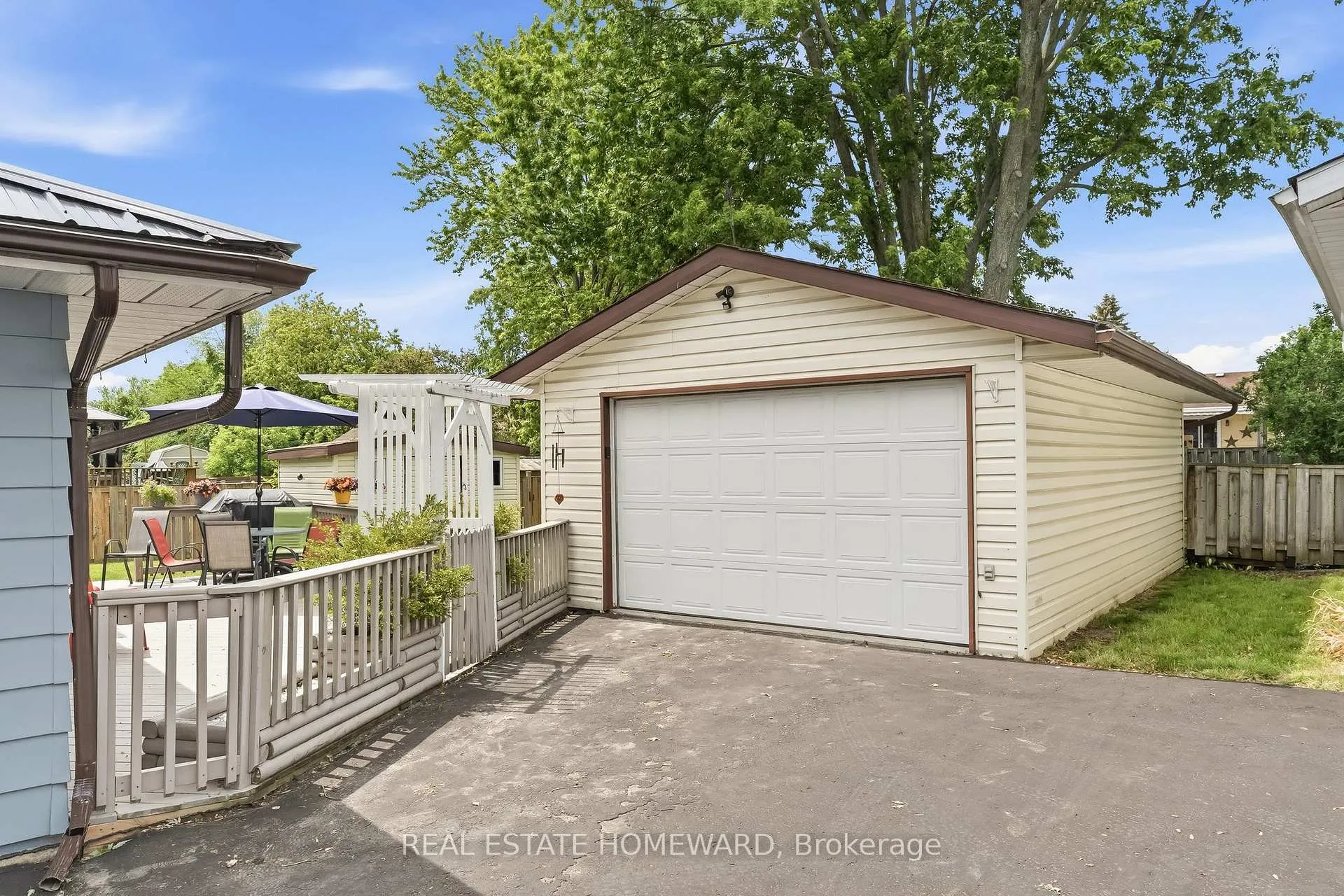 Photo 28 of 10 Cory Crescent, Quinte West, Trenton Ward — HOMEH
