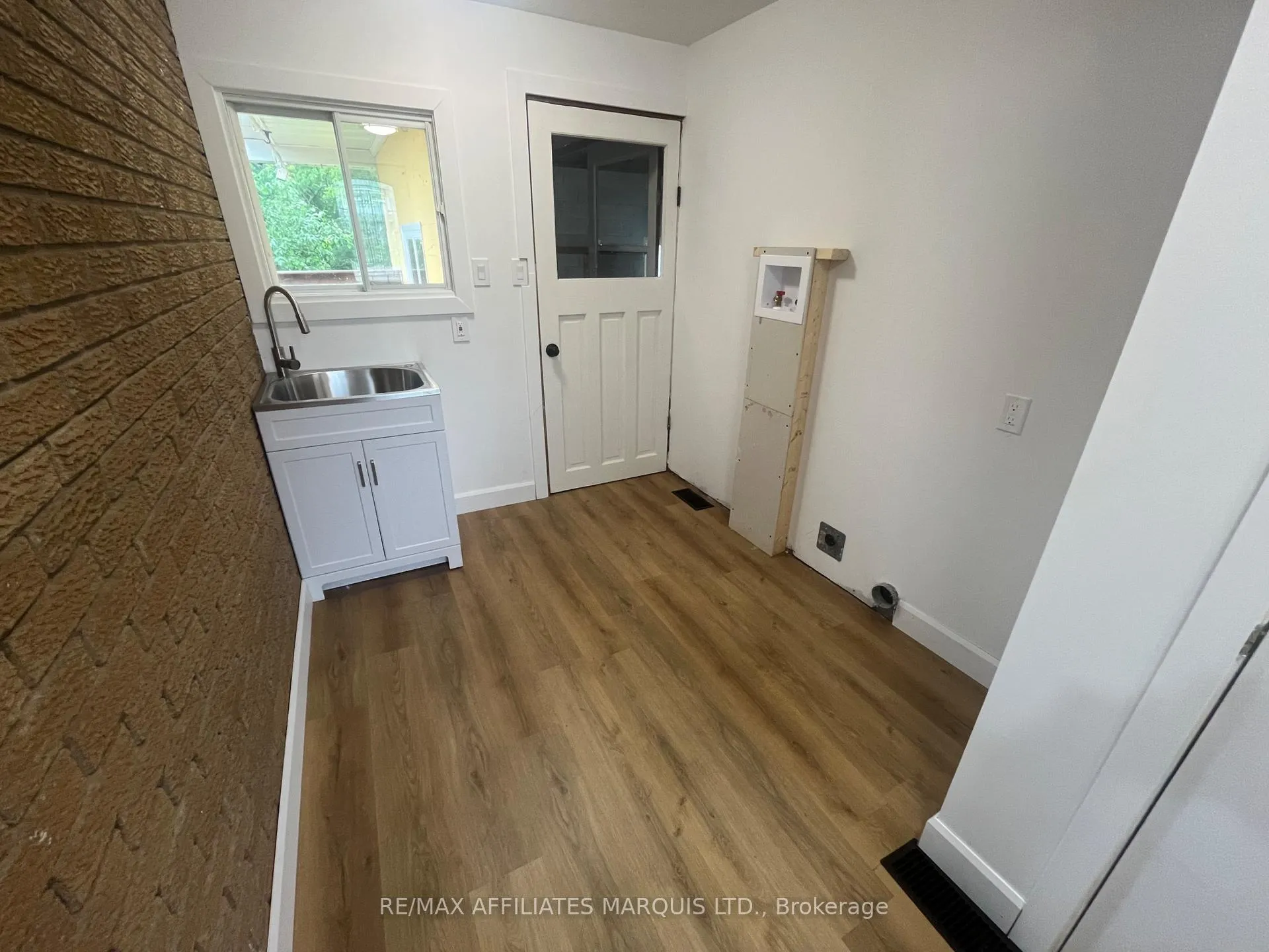 Photo 21 of 1065 County Rd 15 Street, Augusta, Augusta Twp — HOMEH