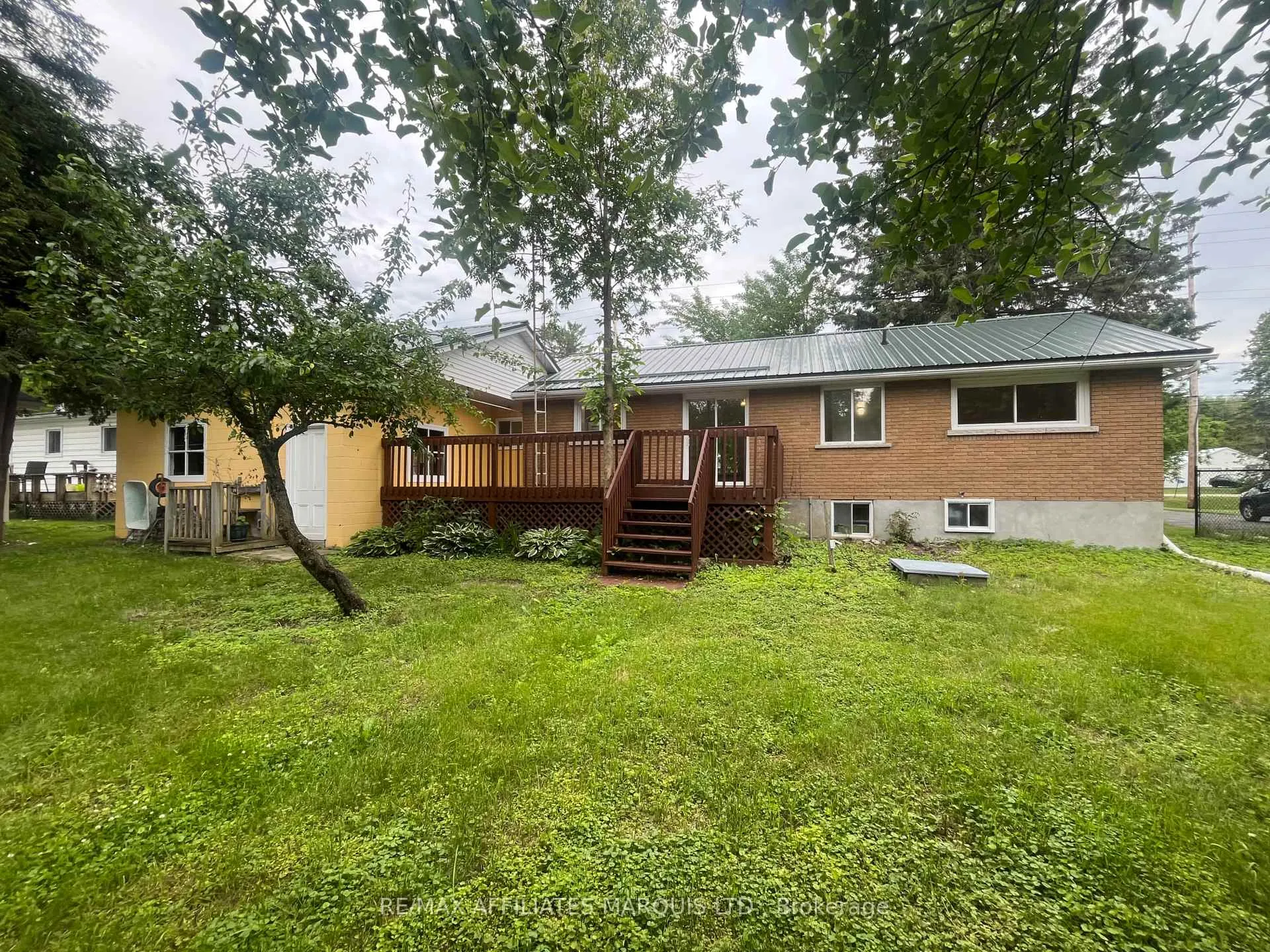 Photo 25 of 1065 County Rd 15 Street, Augusta, Augusta Twp — HOMEH