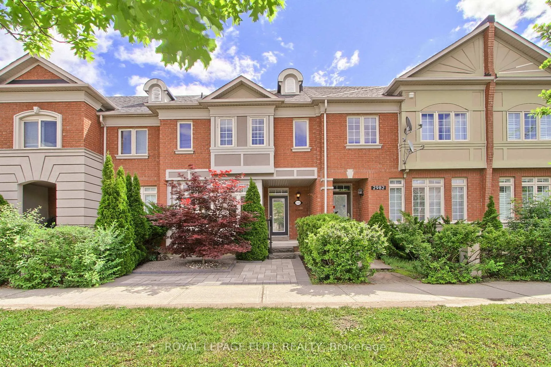 Photo 2 of 2980 Bur Oak Avenue, Markham, Cornell — HOMEH
