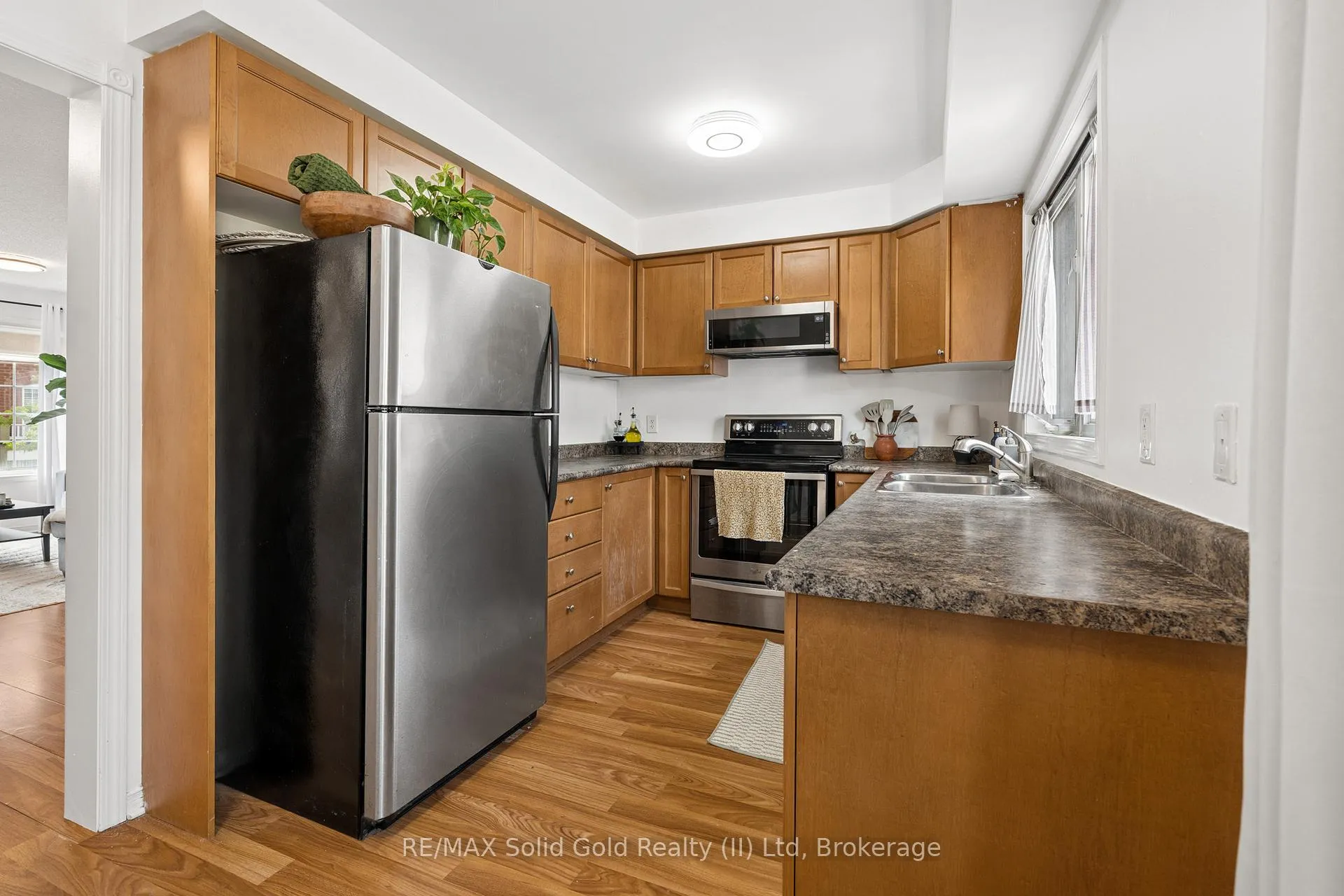 Photo 16 of Unit 35, 1790 Finch Avenue, Pickering, Village East — HOMEH