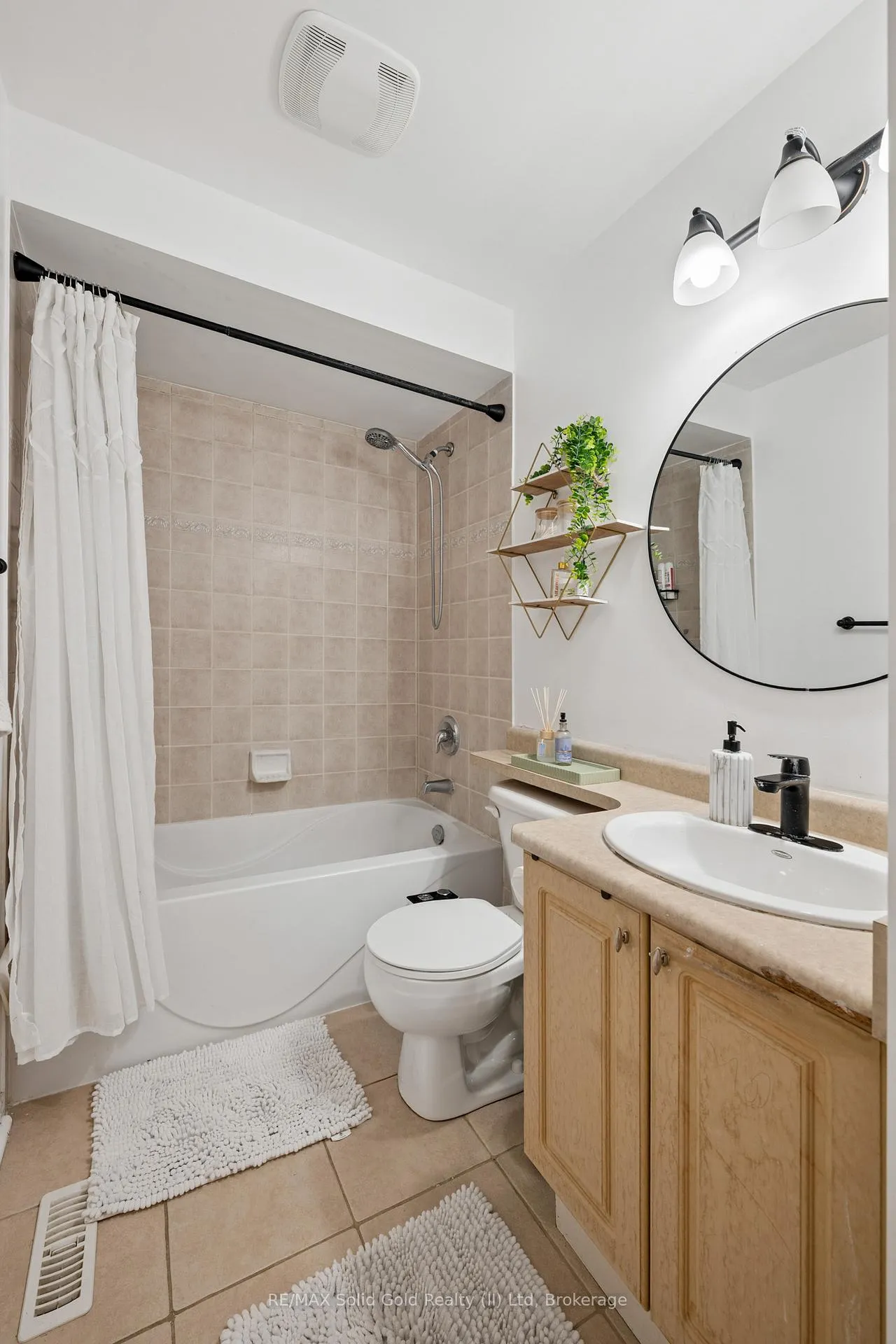 Photo 27 of Unit 35, 1790 Finch Avenue, Pickering, Village East — HOMEH