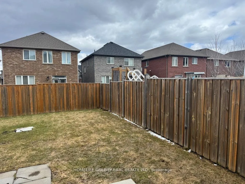 Photo 29 of 86 Nathan Crescent, Barrie, Painswick South — HOMEH