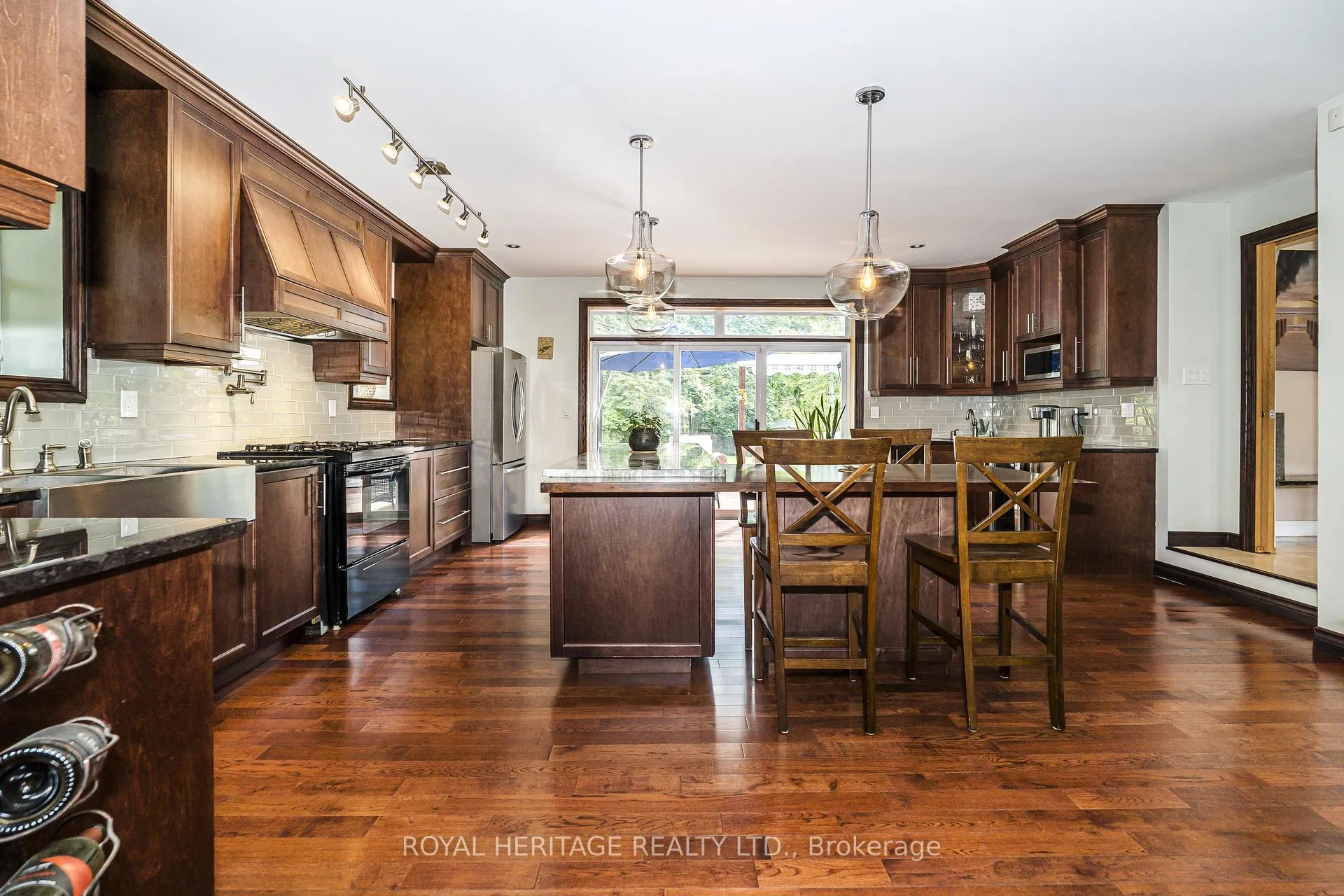 Photo 19 of 956 Bayshore Court, Pickering, West Shore — HOMEH
