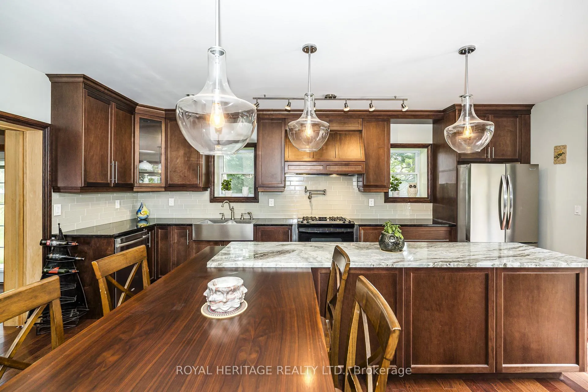 Photo 20 of 956 Bayshore Court, Pickering, West Shore — HOMEH