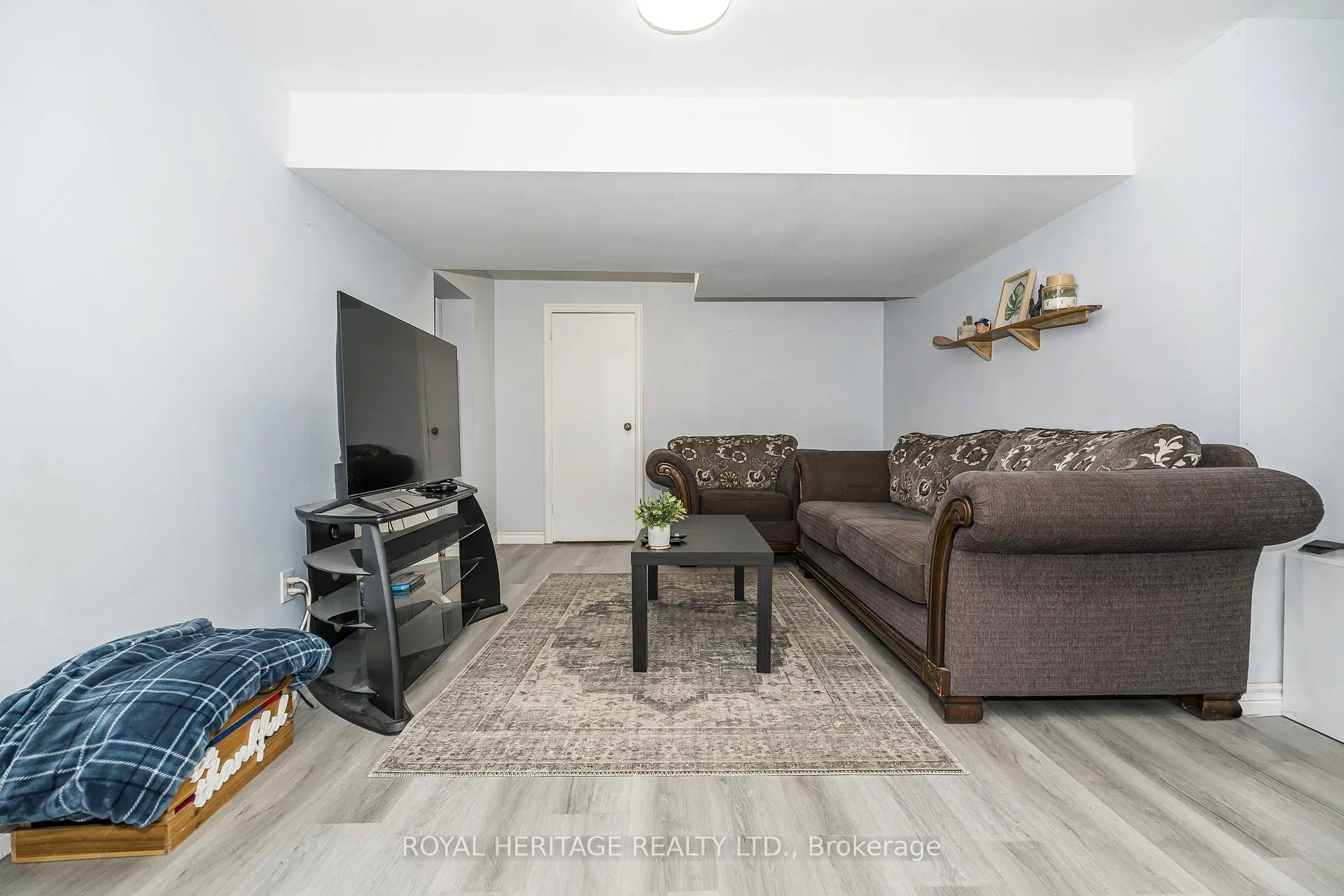 Photo 33 of 956 Bayshore Court, Pickering, West Shore — HOMEH