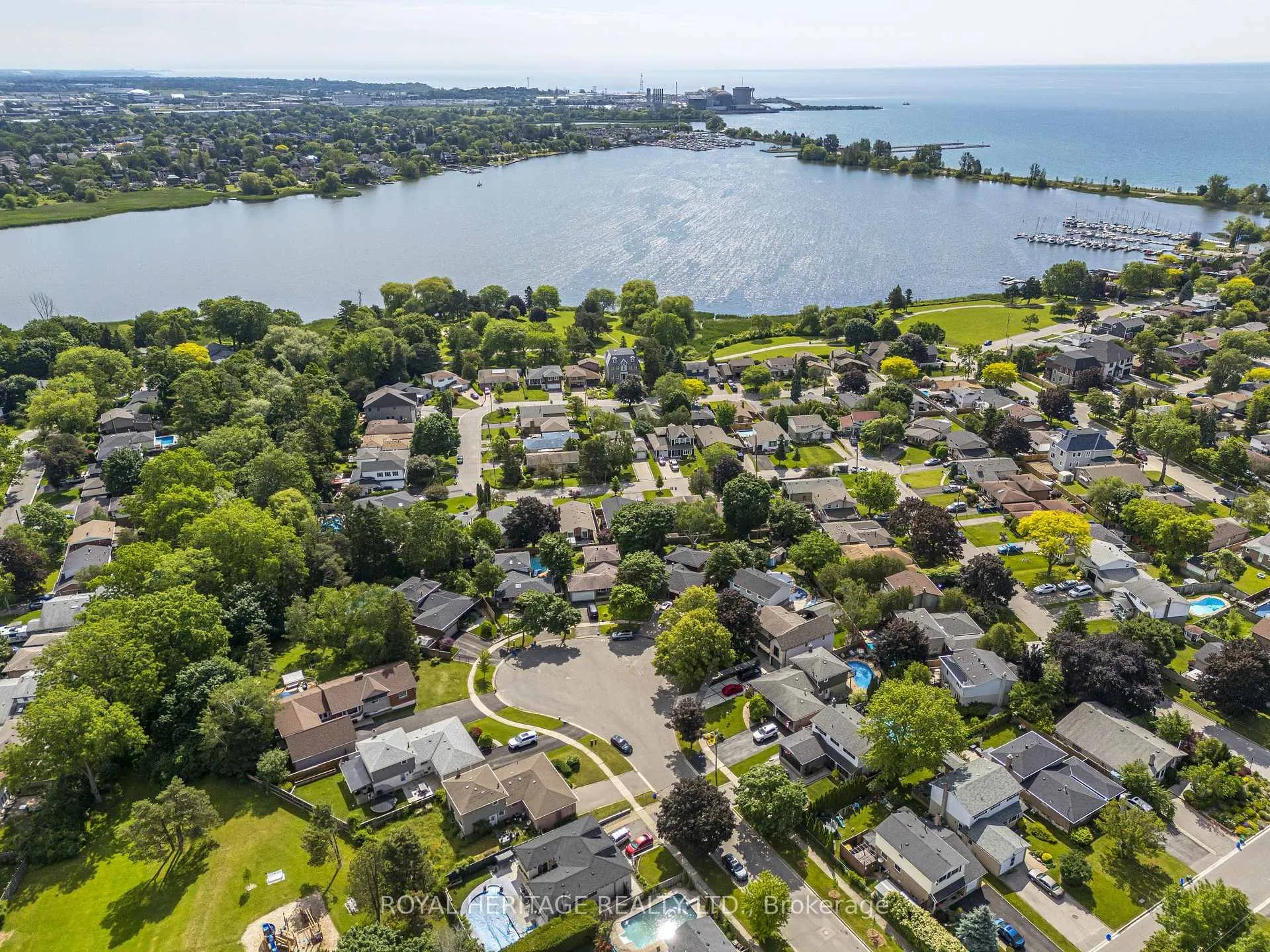 Photo 48 of 956 Bayshore Court, Pickering, West Shore — HOMEH