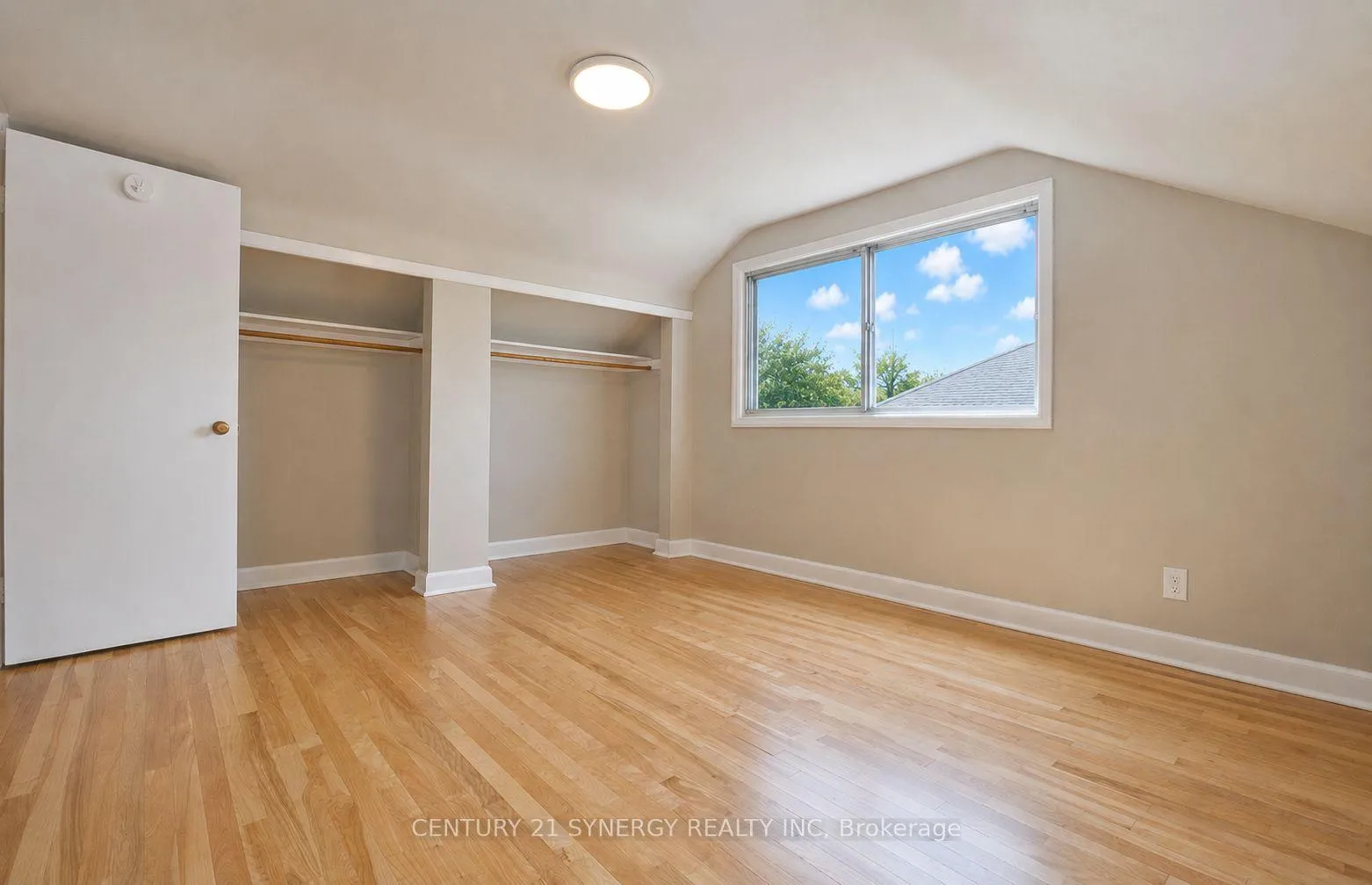 Photo 9 of 1308 Erindale Drive, Ottawa, Copeland Park — HOMEH
