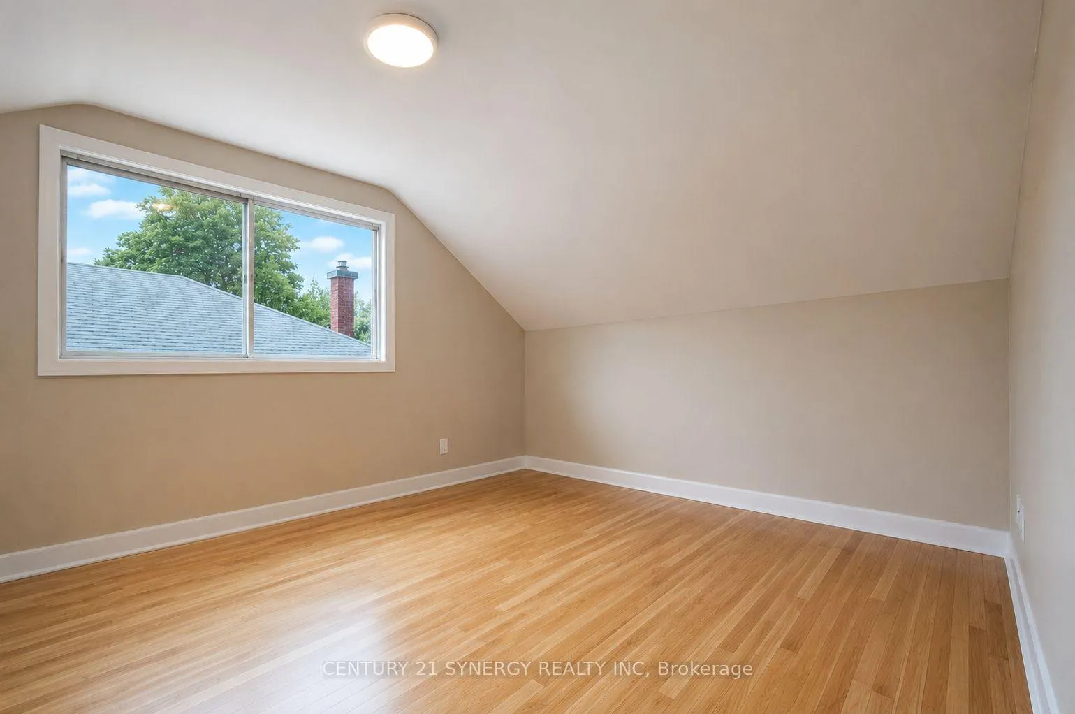 Photo 10 of 1308 Erindale Drive, Ottawa, Copeland Park — HOMEH