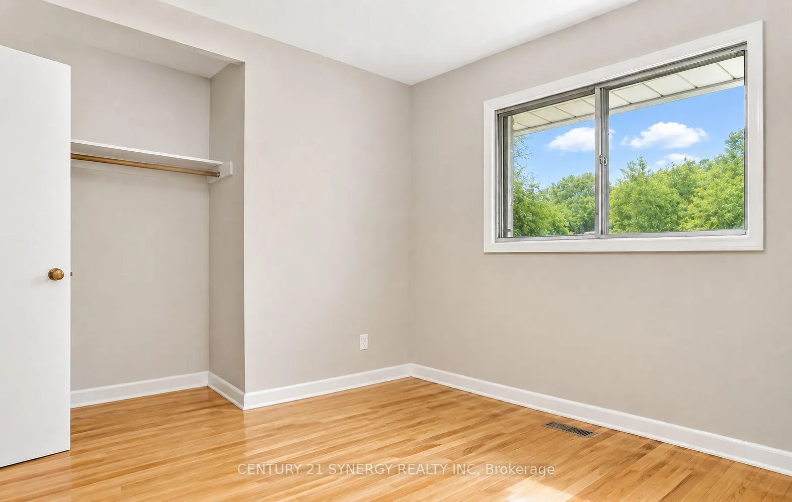 Photo 15 of 1308 Erindale Drive, Ottawa, Copeland Park — HOMEH