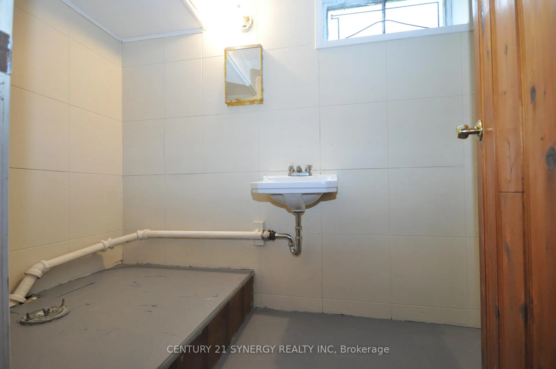 Photo 24 of 1308 Erindale Drive, Ottawa, Copeland Park — HOMEH