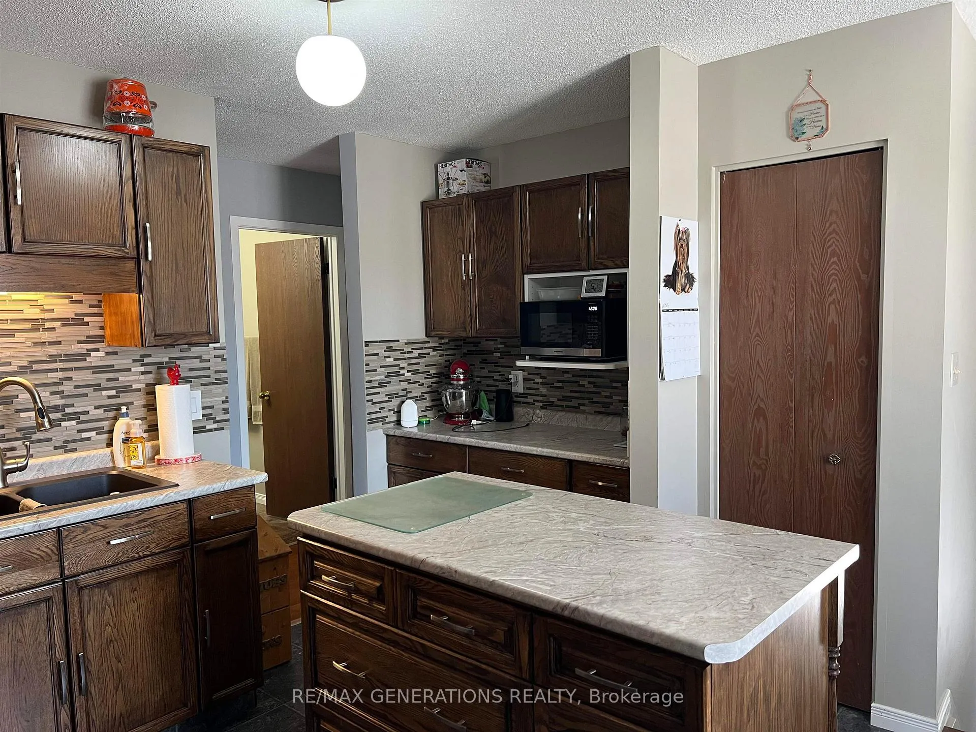 Photo 6 of 20 Bastedo Crescent, Marathon — HOMEH
