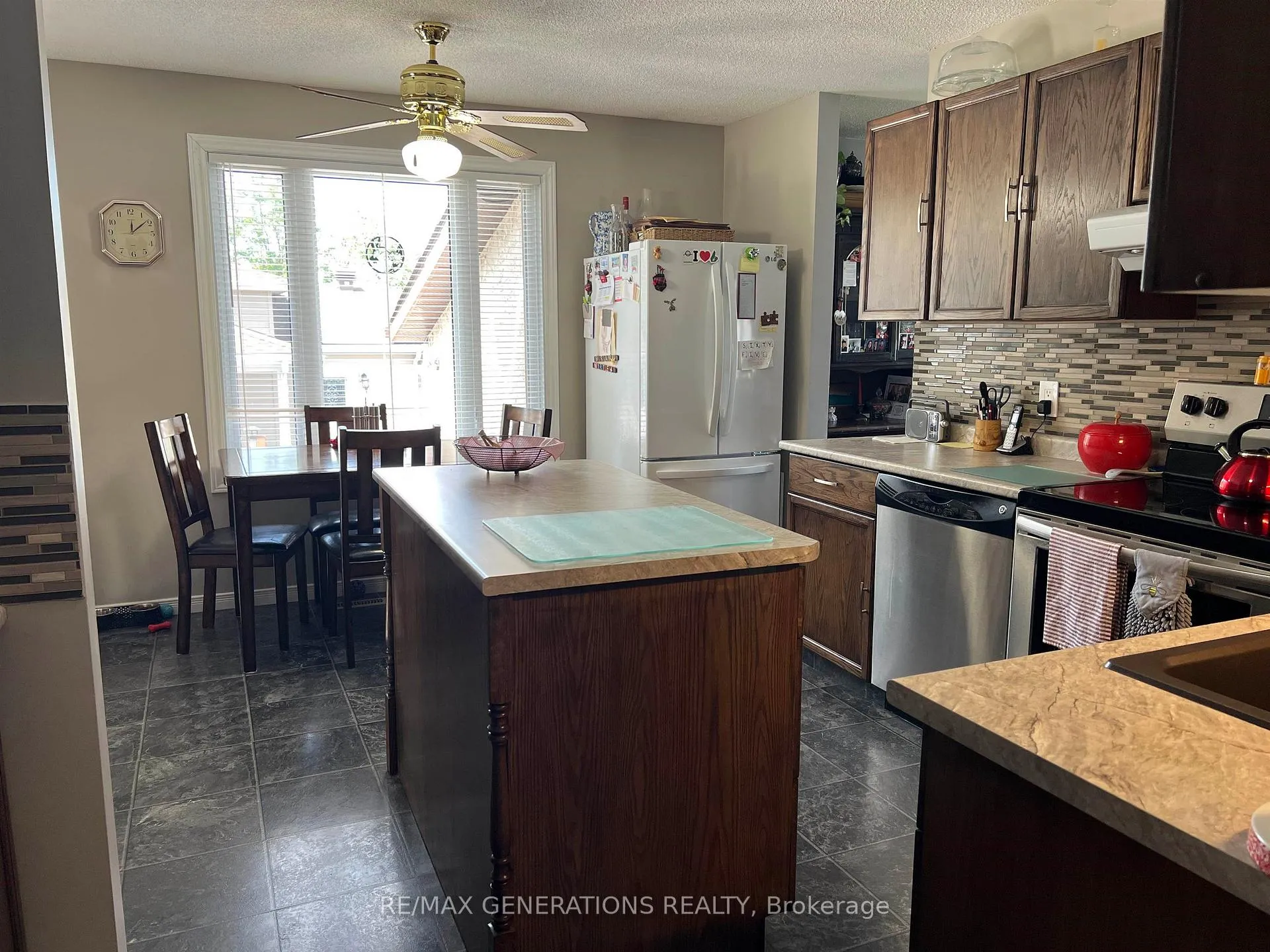 Photo 7 of 20 Bastedo Crescent, Marathon — HOMEH