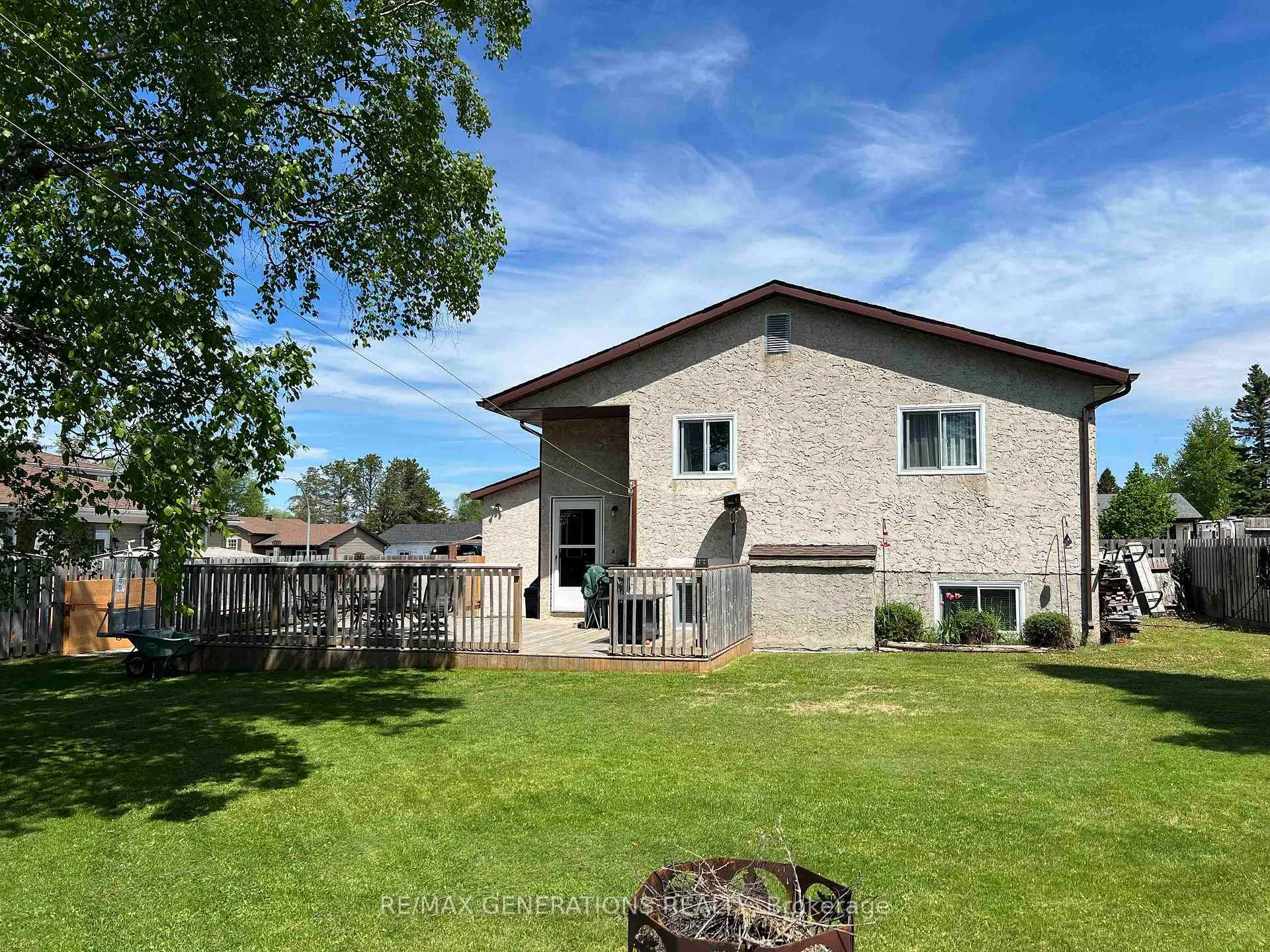 Photo 28 of 20 Bastedo Crescent, Marathon — HOMEH
