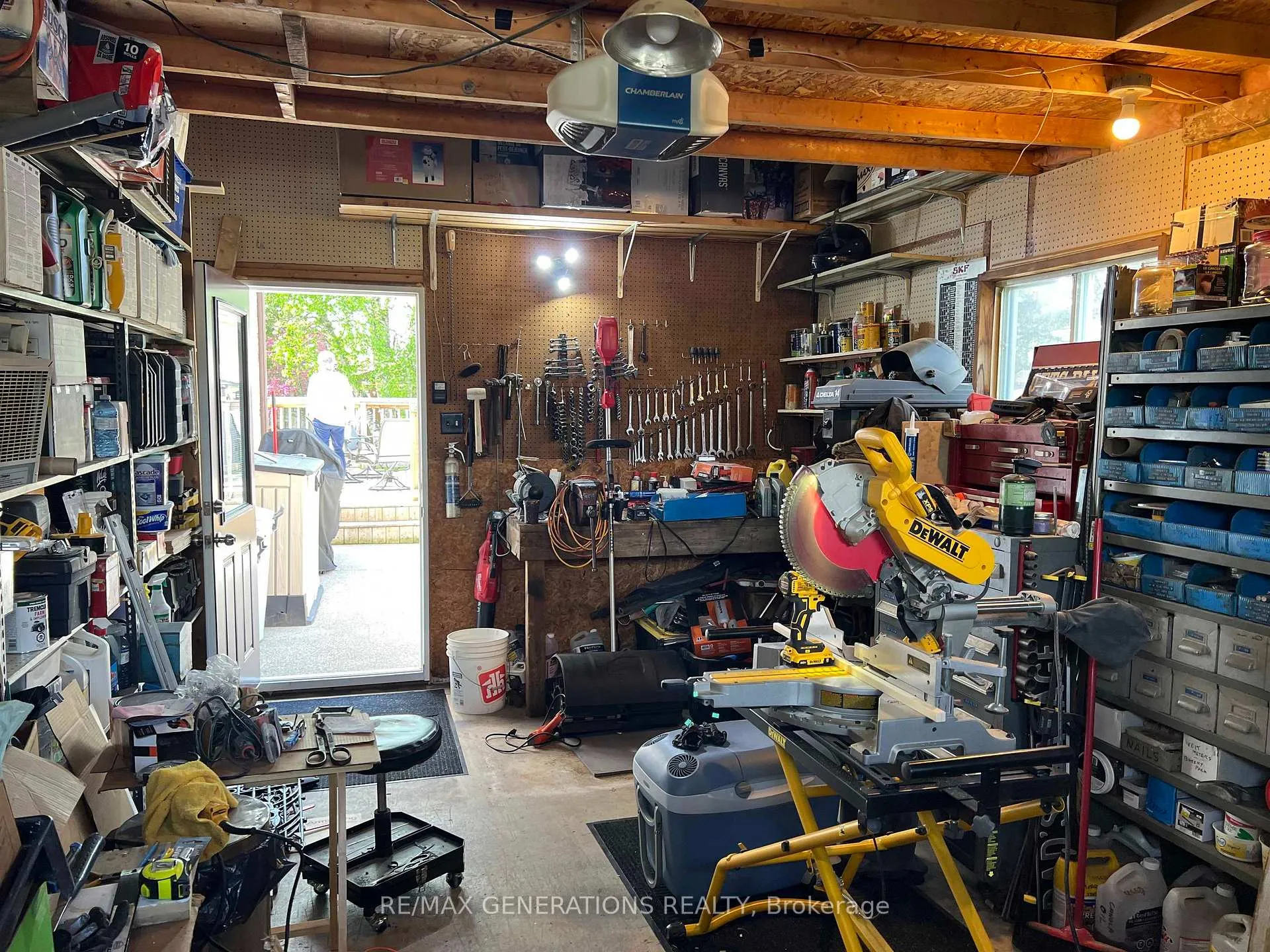 Photo 31 of 20 Bastedo Crescent, Marathon — HOMEH