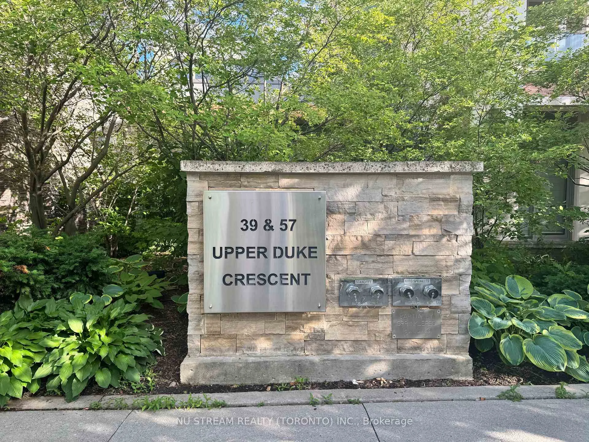 Photo 1 of Unit 318, 39 upper duke Crescent, Markham, Unionville — HOMEH