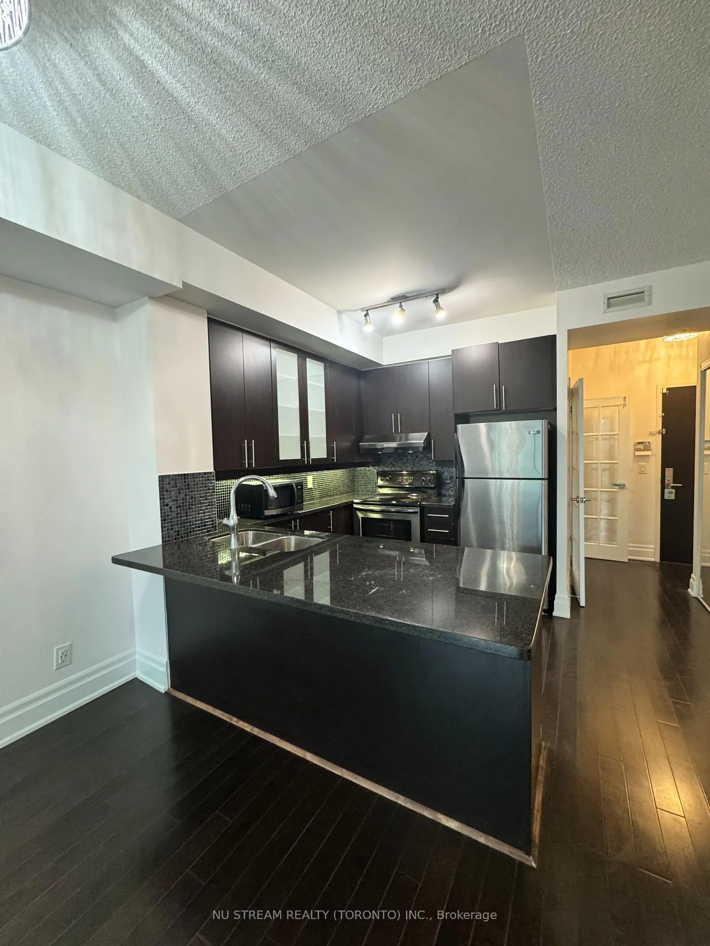 Photo 7 of Unit 318, 39 upper duke Crescent, Markham, Unionville — HOMEH