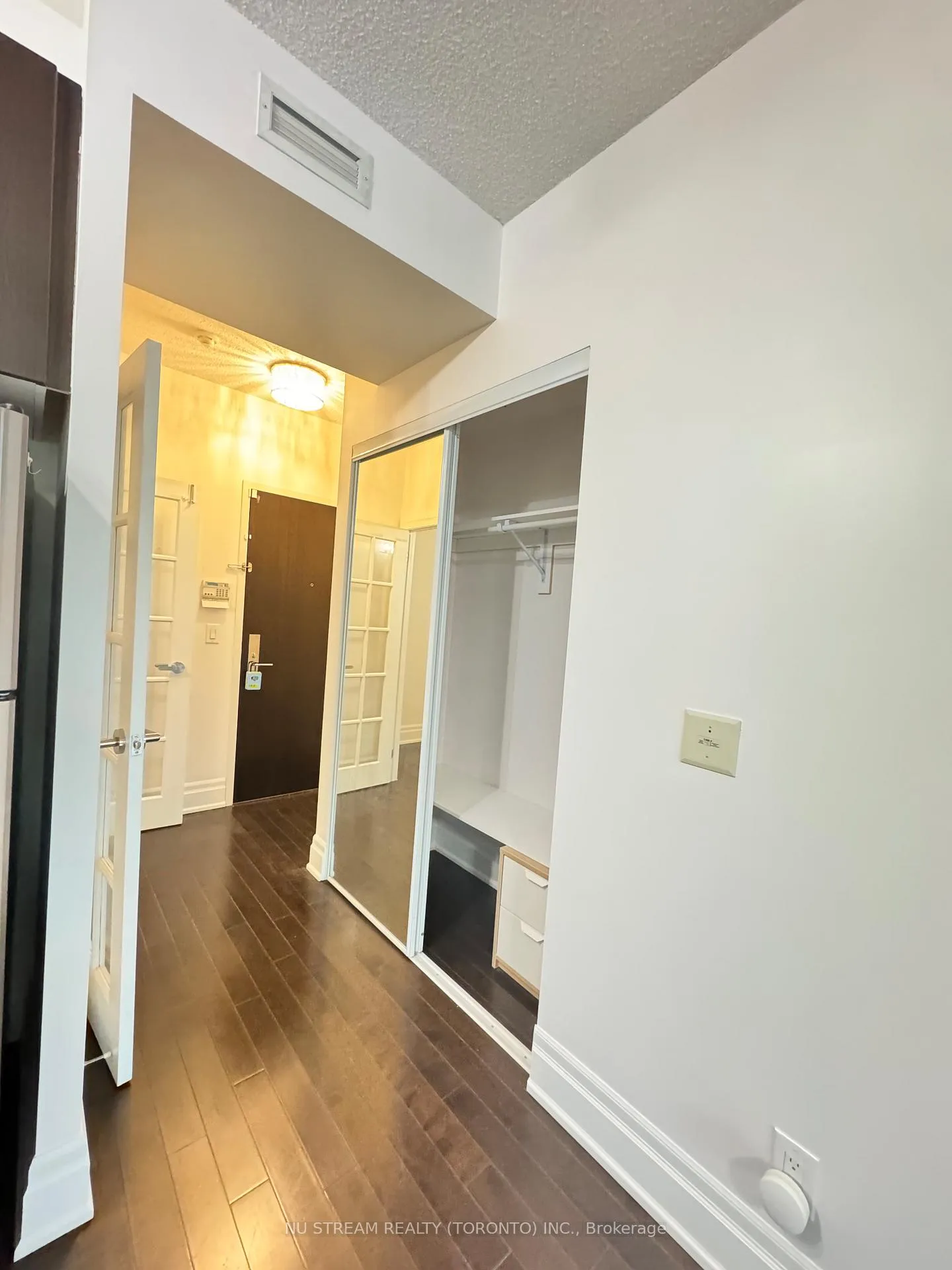 Photo 13 of Unit 318, 39 upper duke Crescent, Markham, Unionville — HOMEH