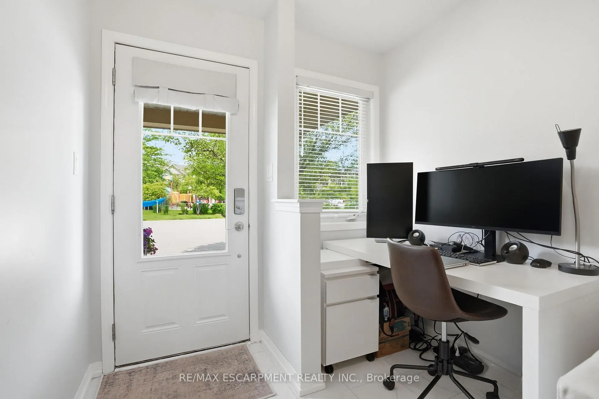 Photo 3 of Unit 54, 3050 Rotary Way, Burlington, Alton — HOMEH