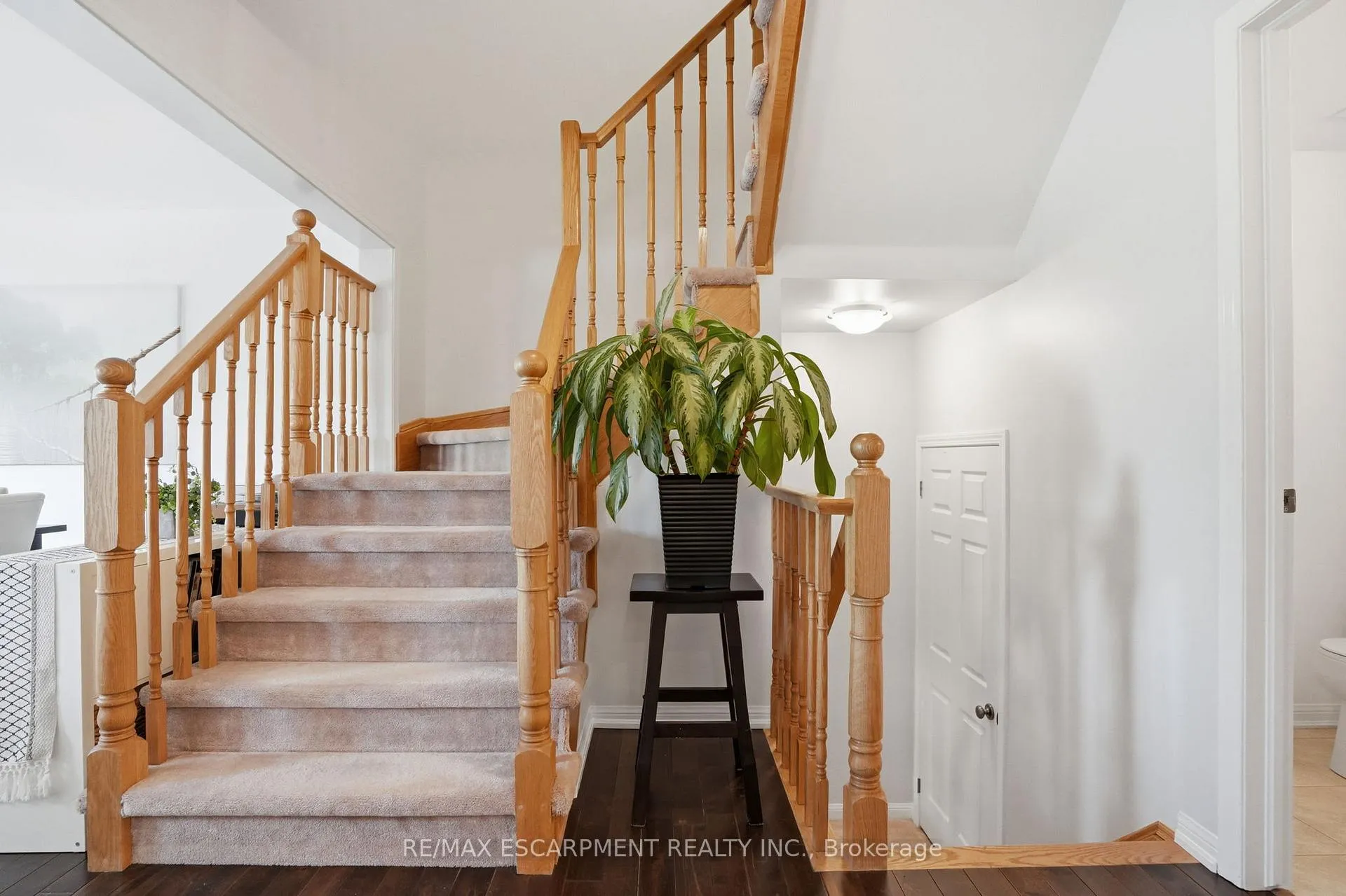 Photo 8 of Unit 54, 3050 Rotary Way, Burlington, Alton — HOMEH