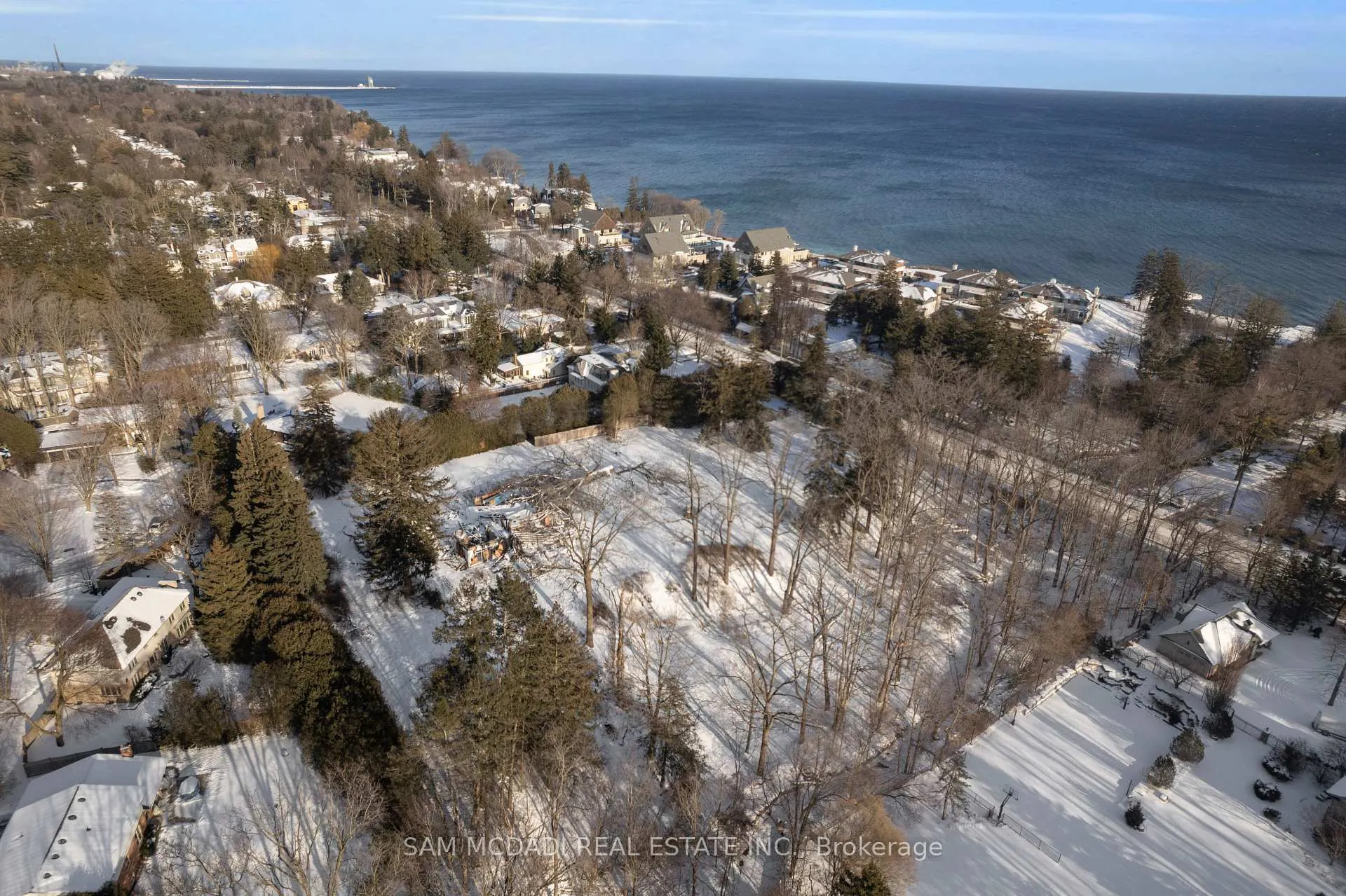Photo 15 of 1475 Lakeshore Road E, Oakville, Morrison — HOMEH