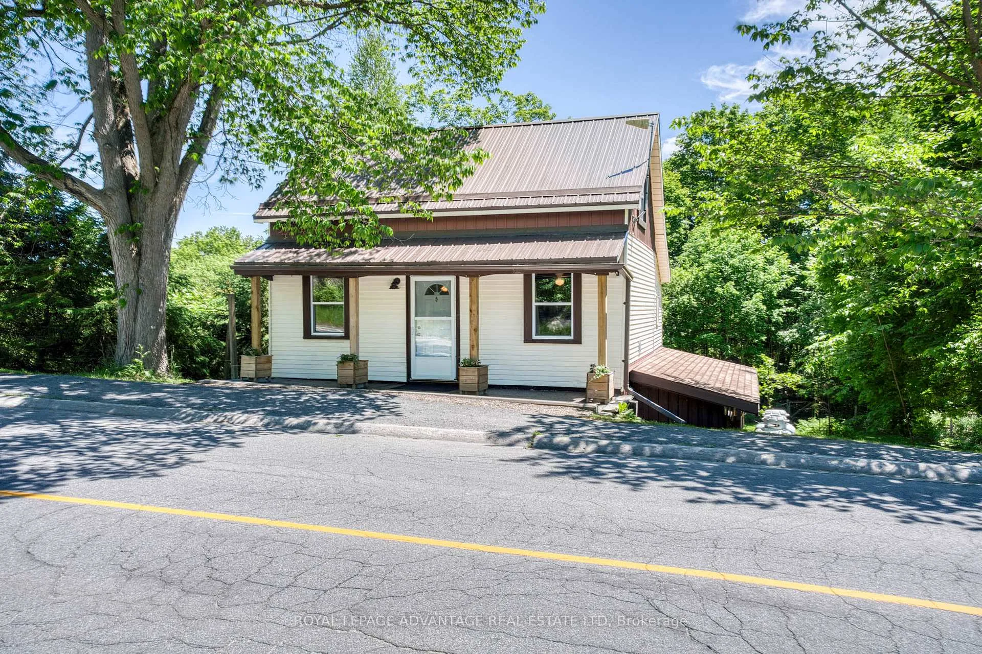 Front of 2541 Watsons Corners Road