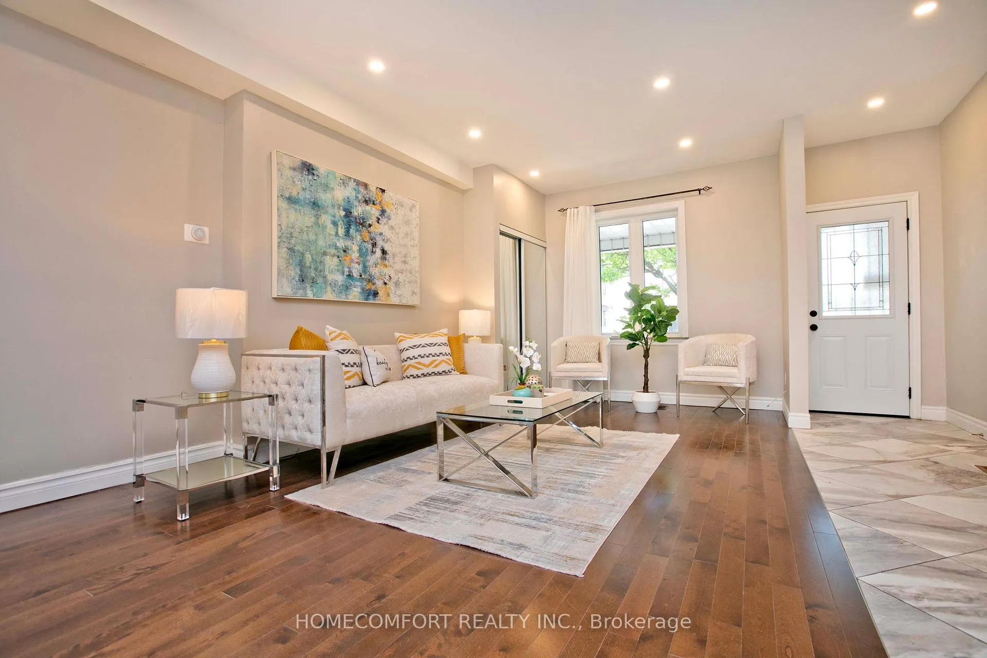 Photo 2 of 202 Gledhill Avenue, Toronto, Woodbine-Lumsden — HOMEH