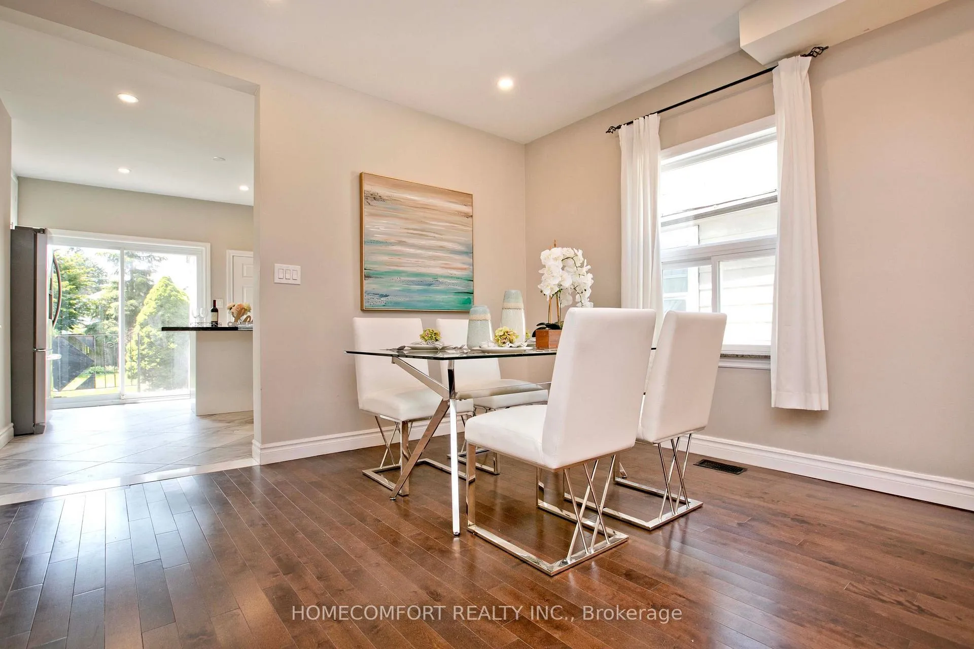 Photo 3 of 202 Gledhill Avenue, Toronto, Woodbine-Lumsden — HOMEH
