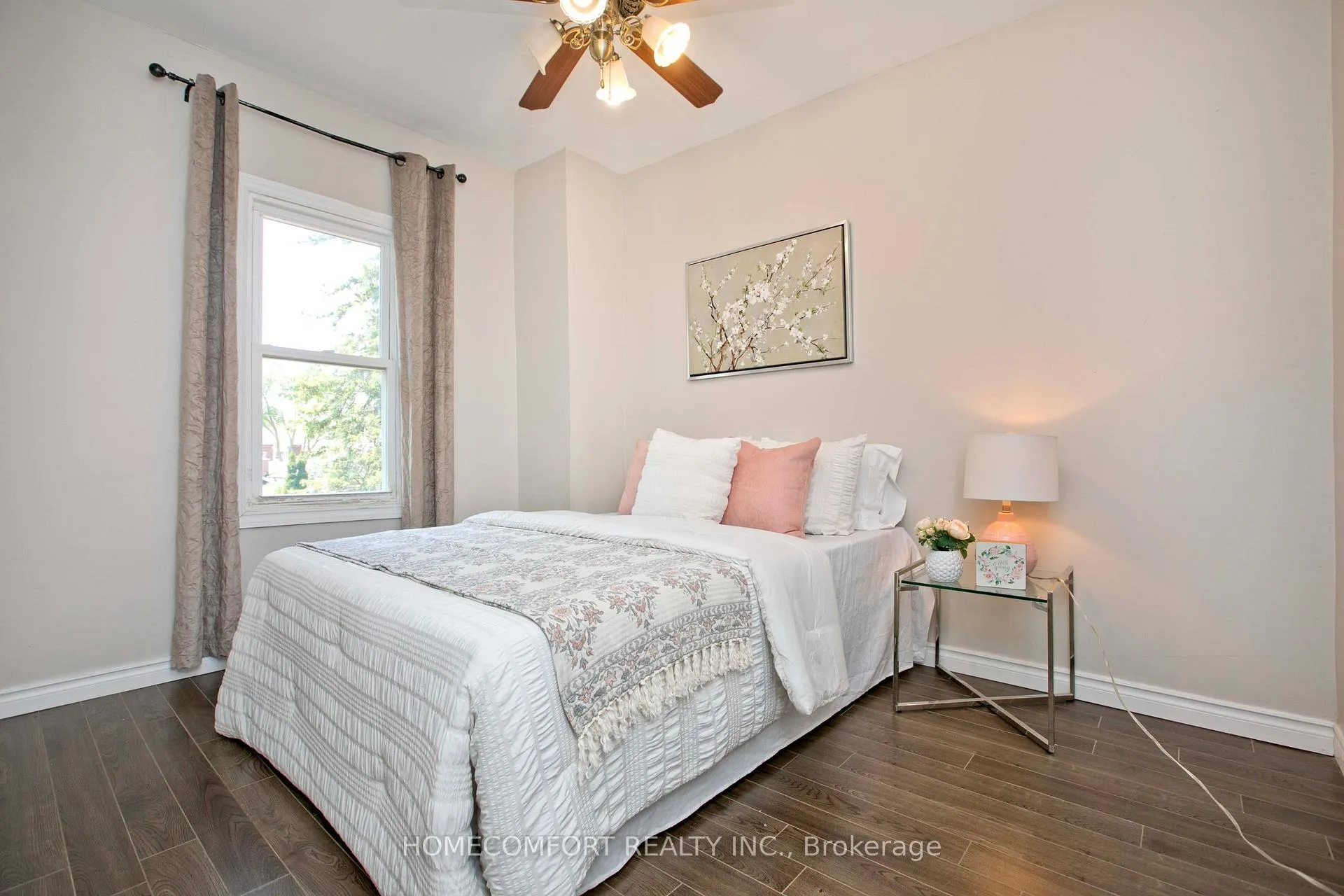 Photo 6 of 202 Gledhill Avenue, Toronto, Woodbine-Lumsden — HOMEH