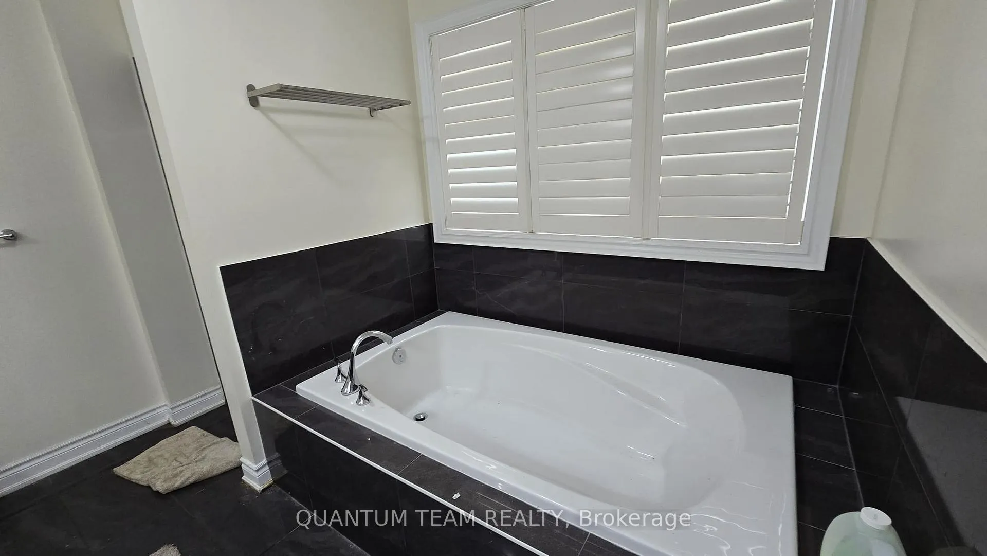 Photo 23 of 8912 Forestview Boulevard, Niagara Falls, Forestview — HOMEH