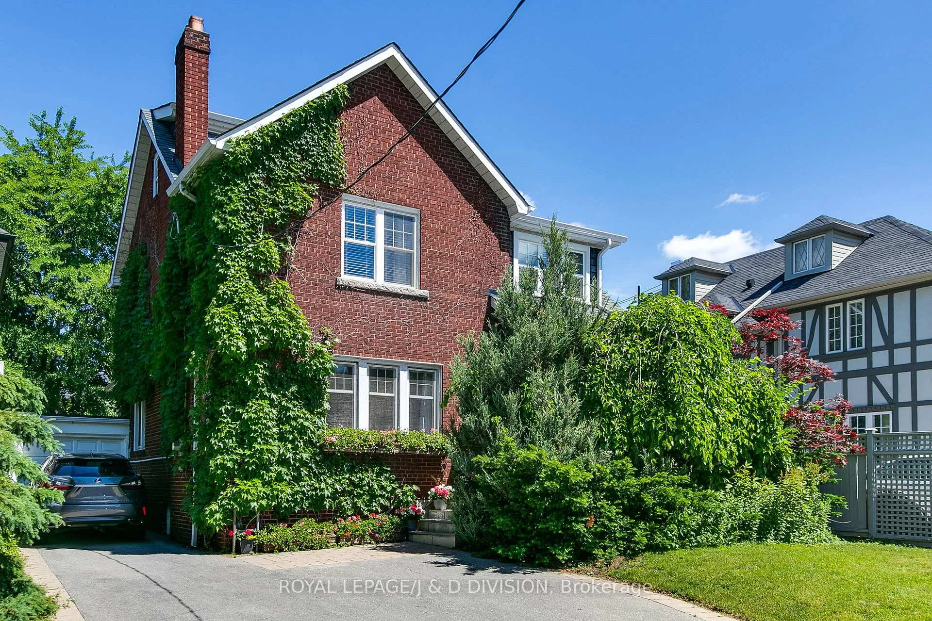 Photo 1 of 30 Chaplin Crescent, Toronto, Yonge-Eglinton — HOMEH