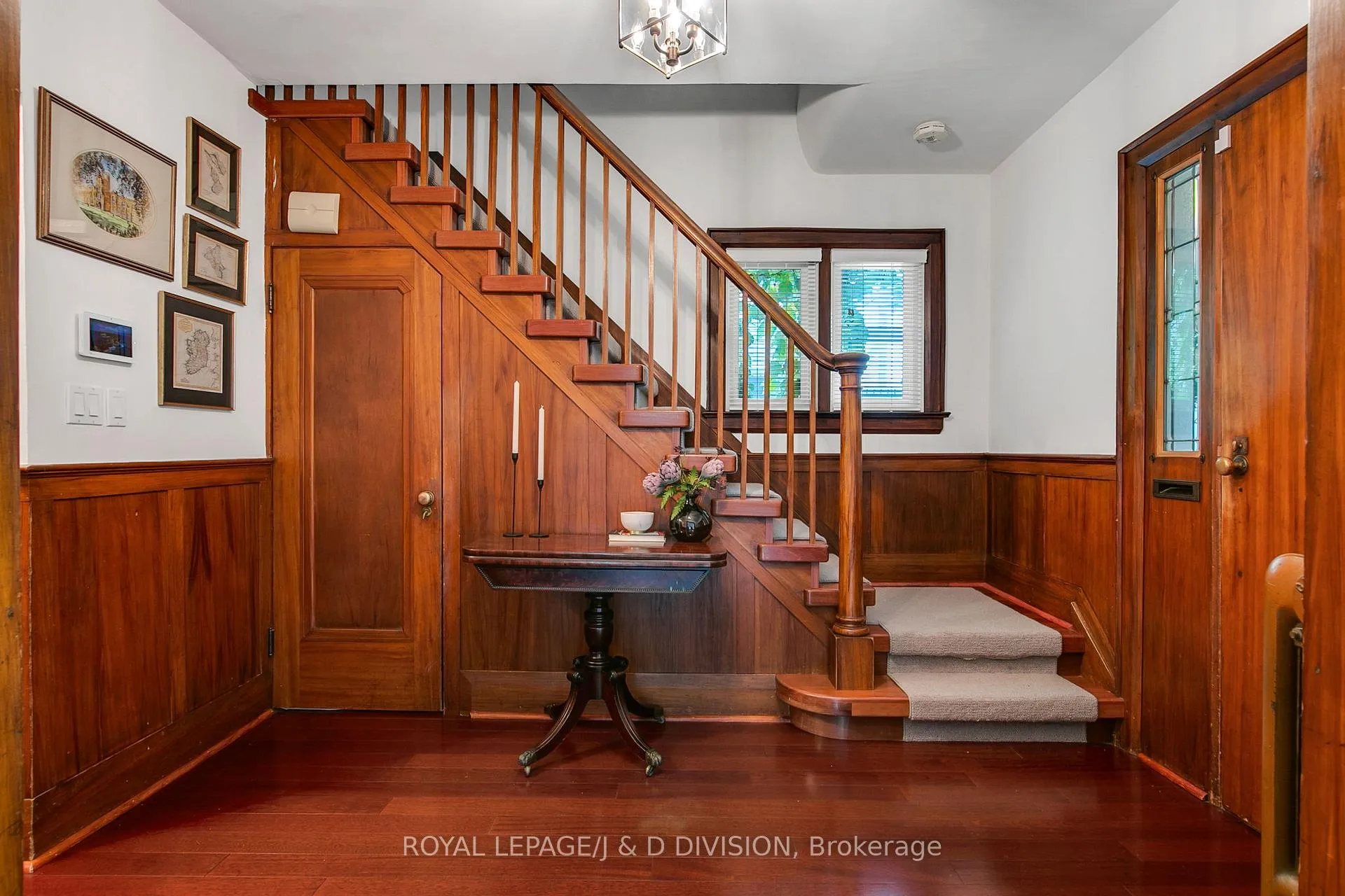 Photo 5 of 30 Chaplin Crescent, Toronto, Yonge-Eglinton — HOMEH