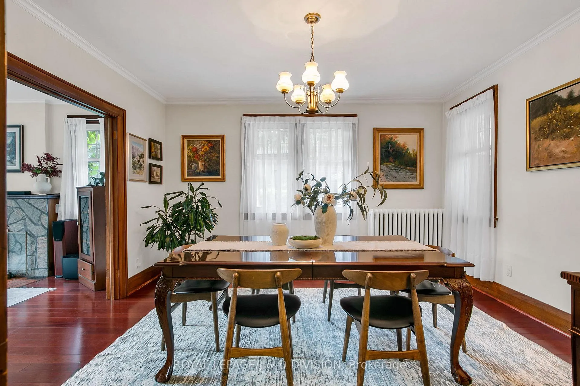 Photo 16 of 30 Chaplin Crescent, Toronto, Yonge-Eglinton — HOMEH