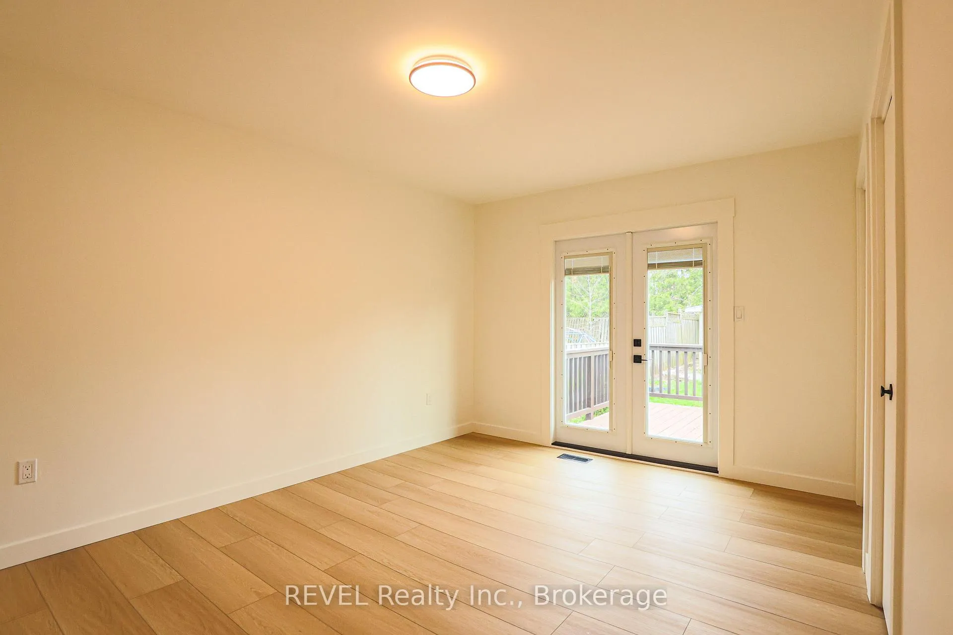 Photo 23 of 12 Andrea Drive, St. Catharines, Rykert/Vansickle — HOMEH