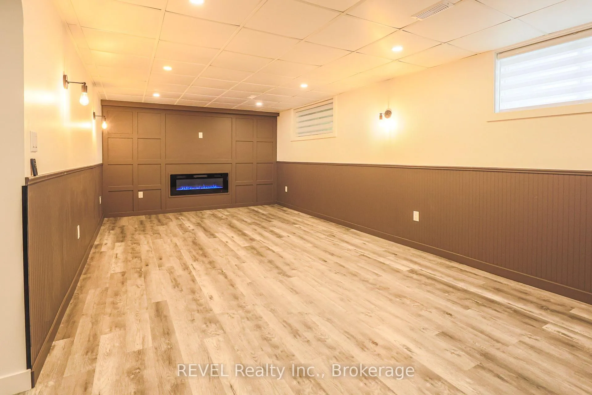 Photo 28 of 12 Andrea Drive, St. Catharines, Rykert/Vansickle — HOMEH