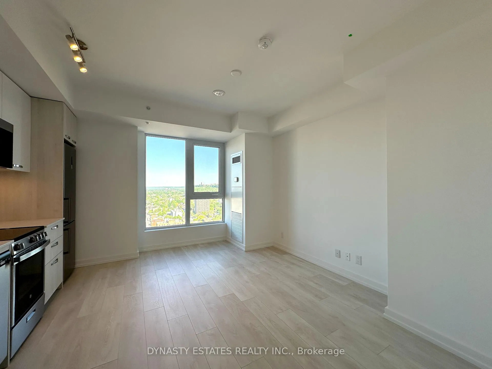 Photo 4 of Unit 2609, 75 James Street S, Hamilton, Corktown — HOMEH
