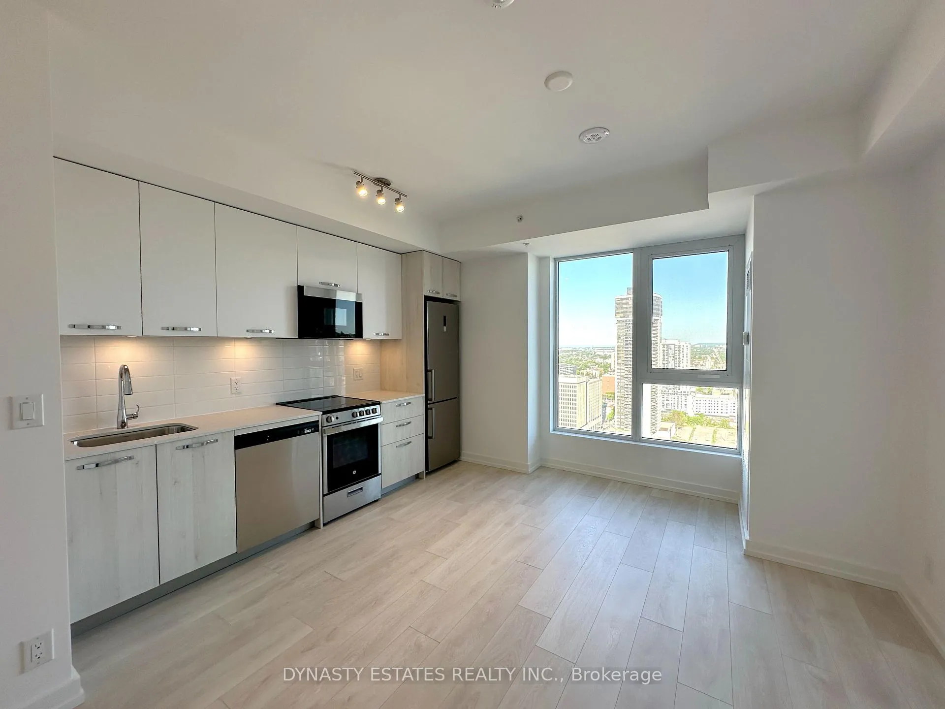 Photo 5 of Unit 2609, 75 James Street S, Hamilton, Corktown — HOMEH