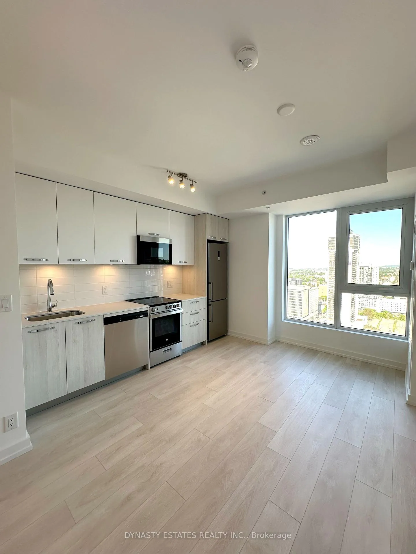 Photo 6 of Unit 2609, 75 James Street S, Hamilton, Corktown — HOMEH