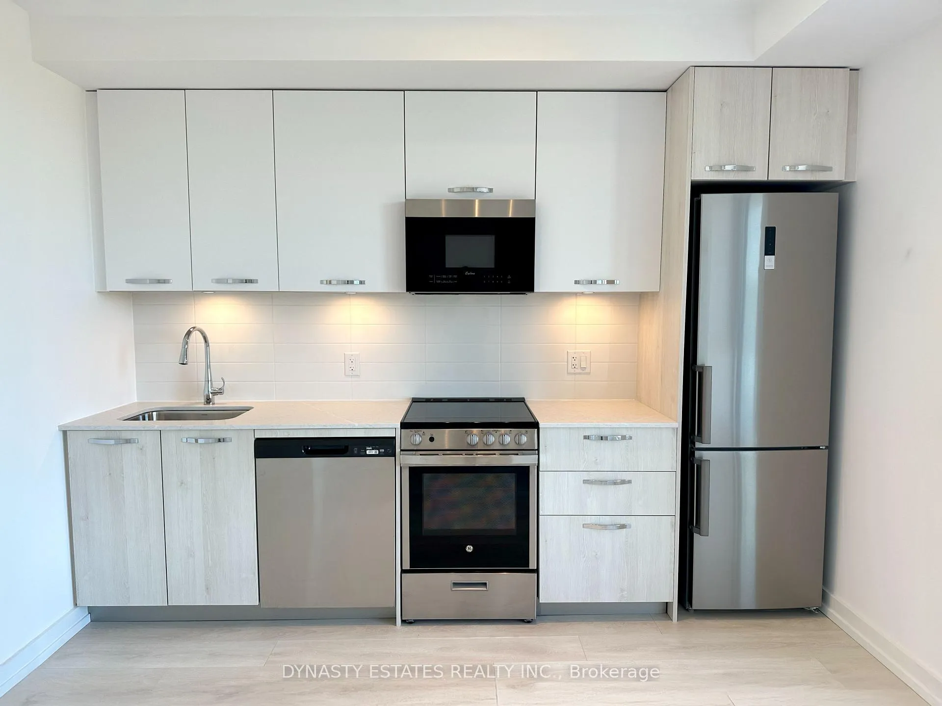 Photo 8 of Unit 2609, 75 James Street S, Hamilton, Corktown — HOMEH